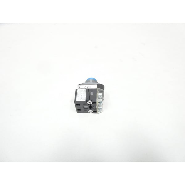 Allen Bradley Botón de empuje-tiro ILUMINADO 12-130V-CA 12-130V-CD - 800T-FXTQH2RA1