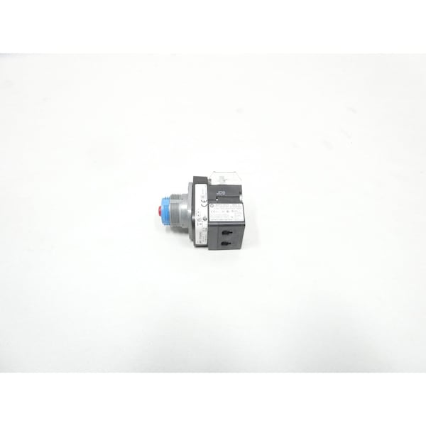 Allen Bradley Botón de empuje-tiro ILUMINADO 12-130V-CA 12-130V-CD - 800T-FXTQH2RA1