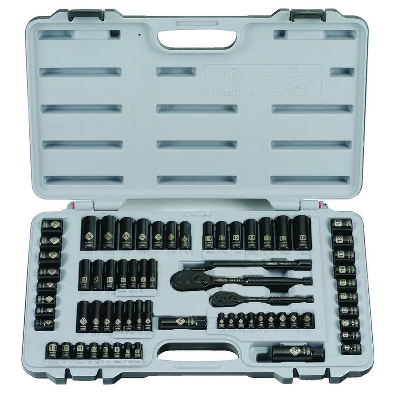 Set de herramientas mecánicas SAE Stanley de 1/4 y 3/8 pulgadas con acabado en cromo negro grabado con láser (69 piezas) y cinta métrica FATMAX de 6 pies. - 92824W33706