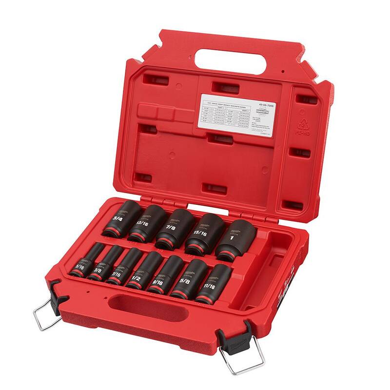 Juego de llaves de vaso de impacto y cromo Milwaukee Shockwave de 1/4 pulg. 3/8 pulg. de la serie Drive Deep Well con Packout (132 piezas) - 49-66-7006-49-66-7003-48-22-9486