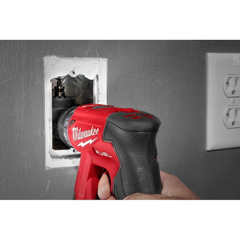 Milwaukee M12 FUEL 12V Lithium-Ion Inalámbrico sin escobillas 4-en-1 Kit de Destornillador de Broca de 3/8 pulgadas e Instalación - 4 cabezales de herramientas con PACKOUT - 2505-22-PO