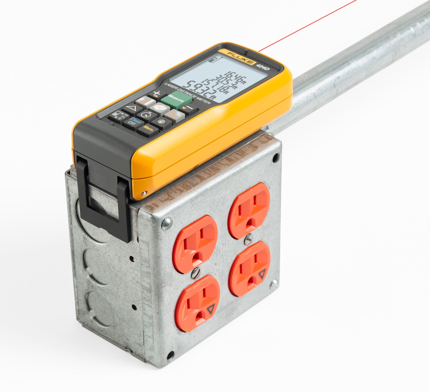 Fluke 424D 330 pies en interiores/exterior con pantalla retroiluminada FLUKE-424D