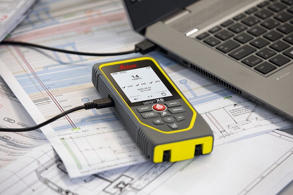 Medidor de distancia láser rojo para interiores y exteriores de Leica Geosystems de 800 pies con pantalla retroiluminada y compatibilidad con Bluetooth X6 PRO-KIT