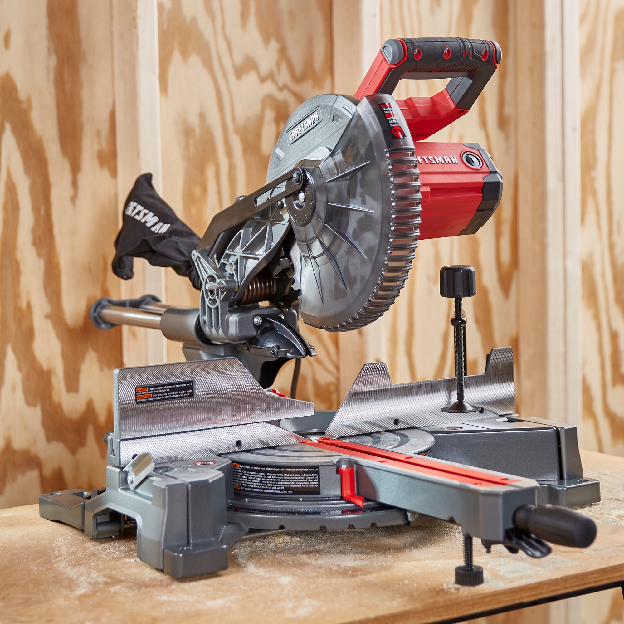Sierra ingletadora deslizante con bisel único de 10 pulgadas y 15 amperios de CRAFTSMAN CMXEMAX69434501