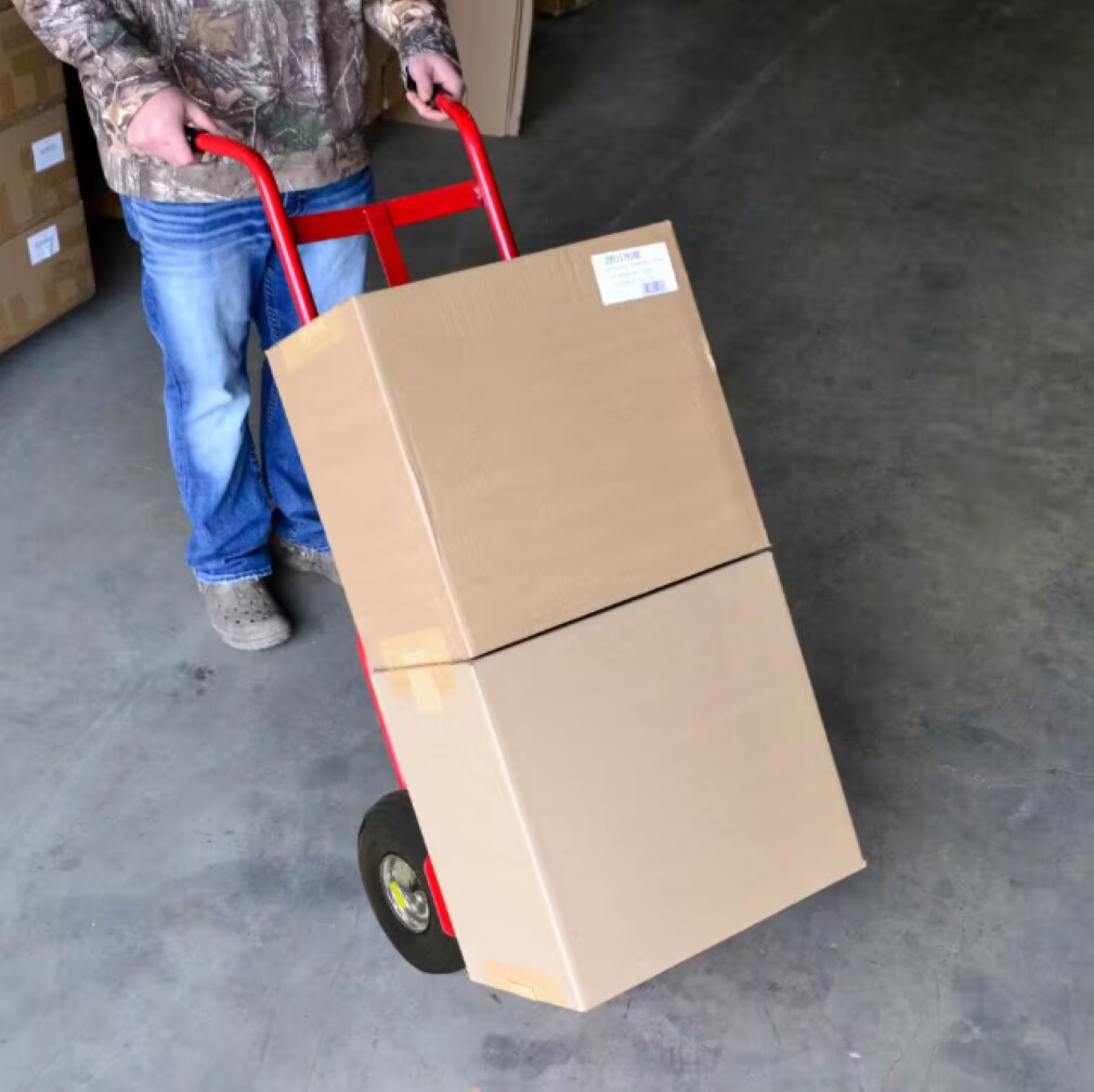 Carretilla de mano de servicio pesado de acero rojo de 2 ruedas con capacidad de 800 lb de Milwaukee DC40135