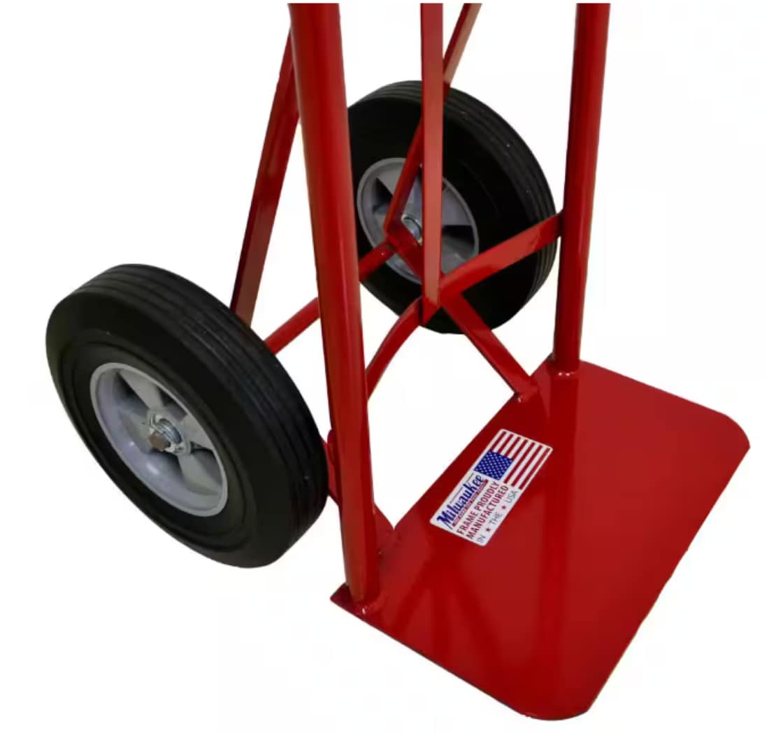 Carretilla de mano de acero rojo pesada con capacidad de 800 libras y 2 ruedas Milwaukee DC47118