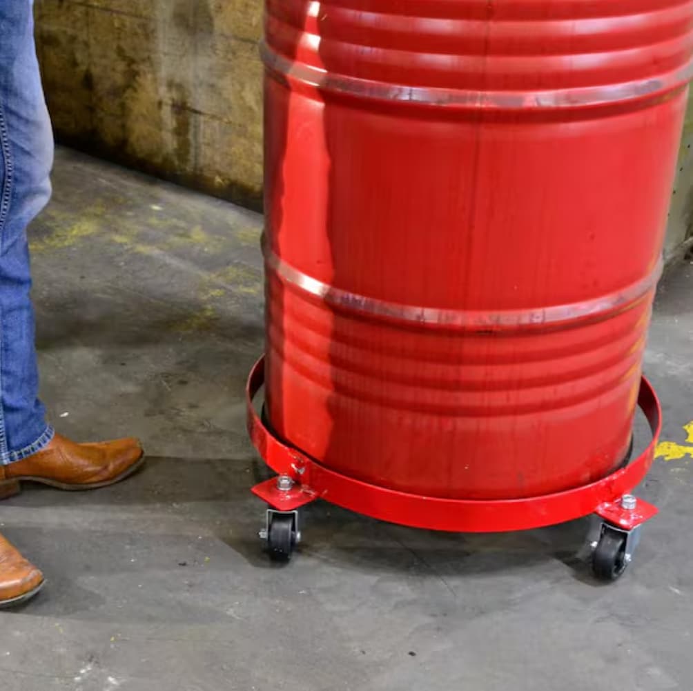 Carretilla de acero roja de 4 ruedas con capacidad de 500 libras de Milwaukee DC40145