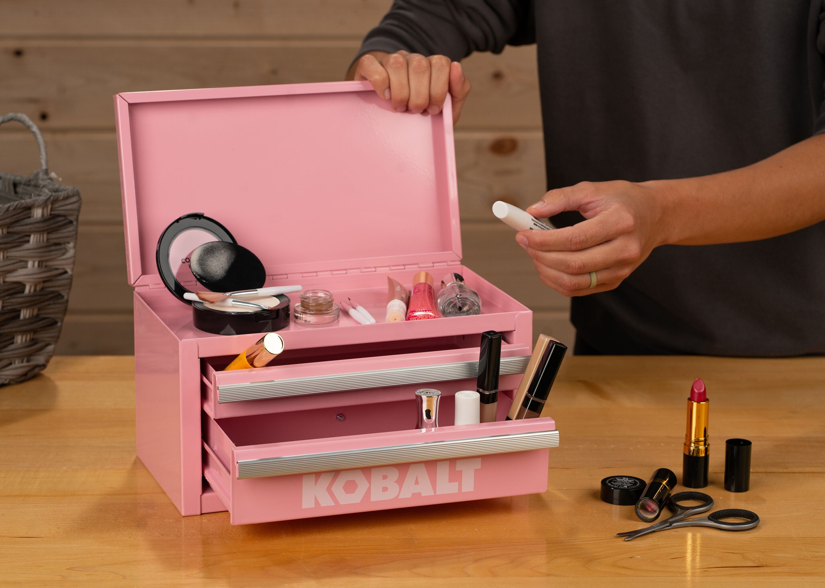 Caja de herramientas portátil mini Kobalt 10.83 pulgadas de ancho x 5.91 pulgadas de alto x 5.91 pulgadas de profundidad con 2 cajones, color rojo de acero 54419