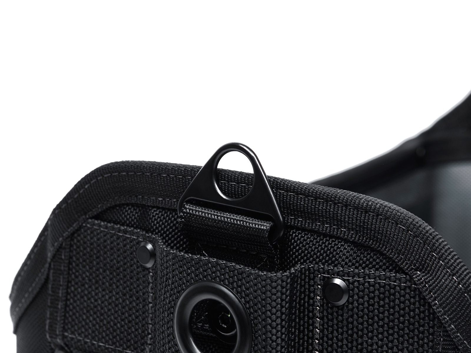 Bolso de herramientas TOUGHBUILT grande de poliéster negro de 16 pulgadas de ancho x 11.02 pulgadas de profundidad x 13.78 pulgadas de largo TBL-CT-82-16