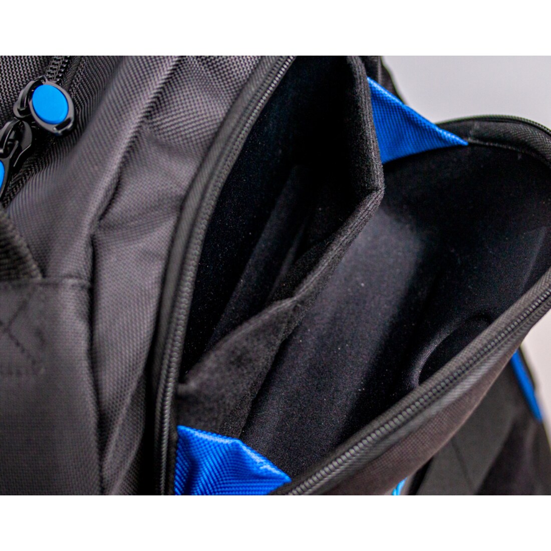 Mochila con cierre de nylon balístico negro de Jonard Tools de 14 pulgadas de ancho x 18 pulgadas de profundidad x 7 pulgadas de largo BP-100