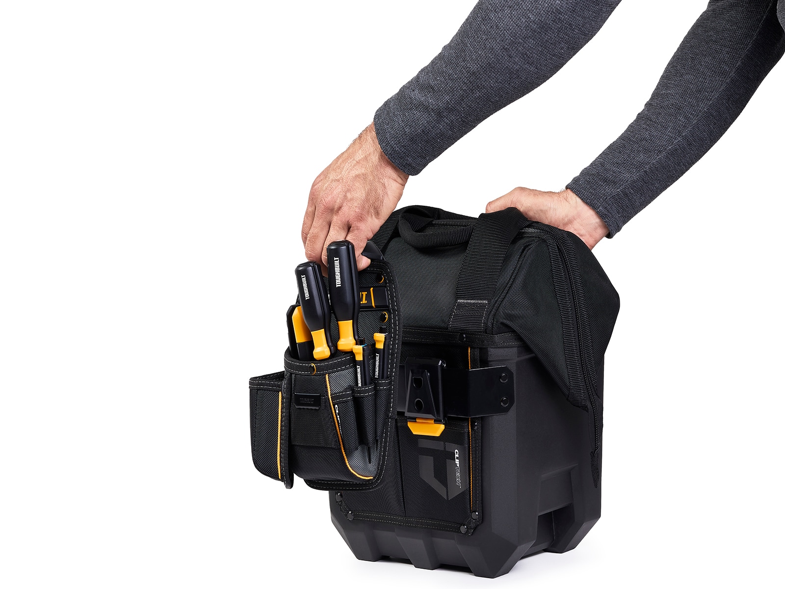 Bolsa de herramientas TOUGHBUILT Massive Mouth M de plástico negro de 12 pulgadas de ancho x 11 pulgadas de profundidad x 15 pulgadas de largo TBL-CT-62-12