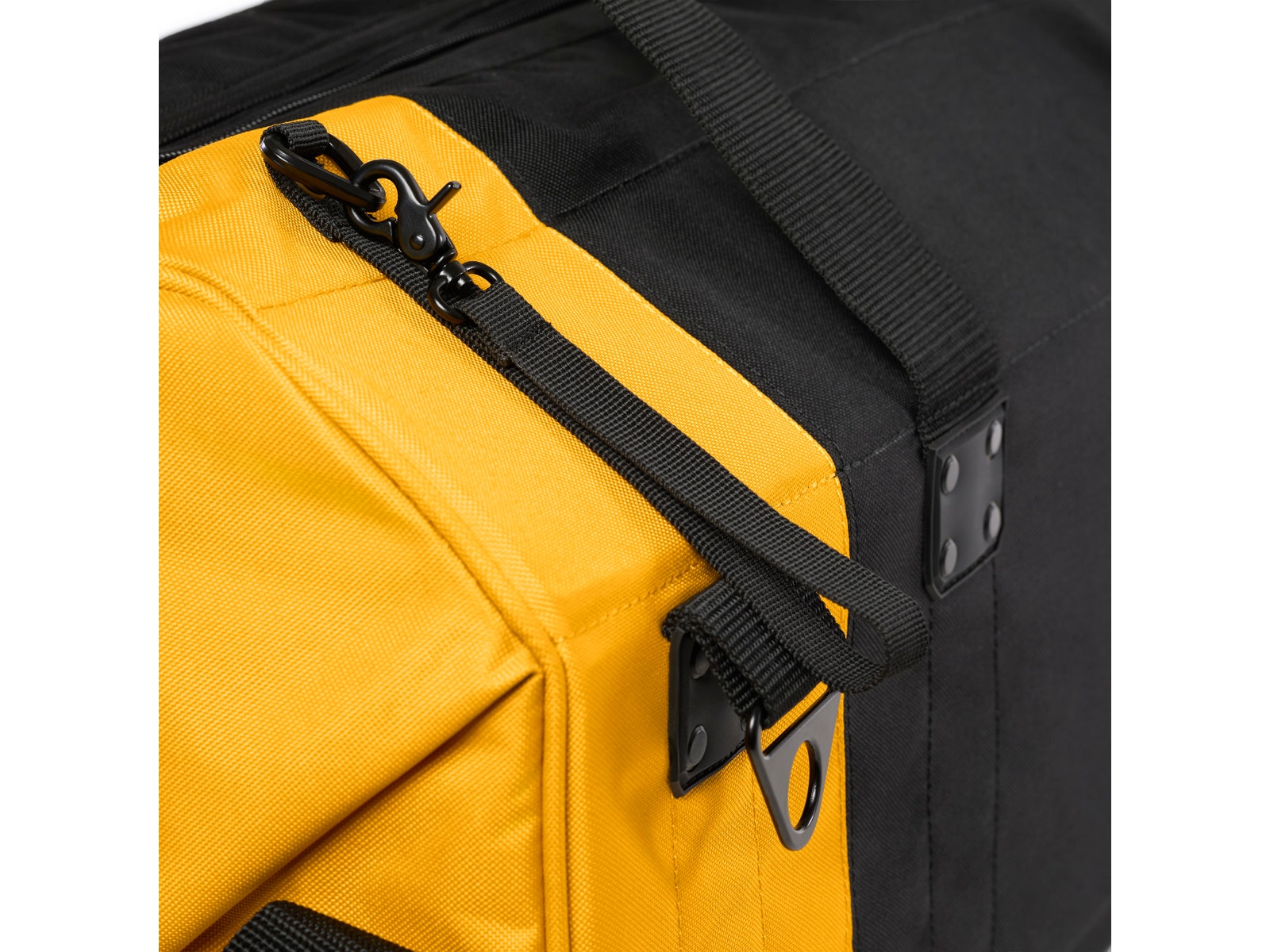 Bolsa de herramientas con cierre TOUGHBUILT Massive Mouth - Fanatic Black de poliéster de 26 pulgadas de ancho x 10.5 pulgadas de profundidad x 11.5 pulgadas de largo TB-60-26