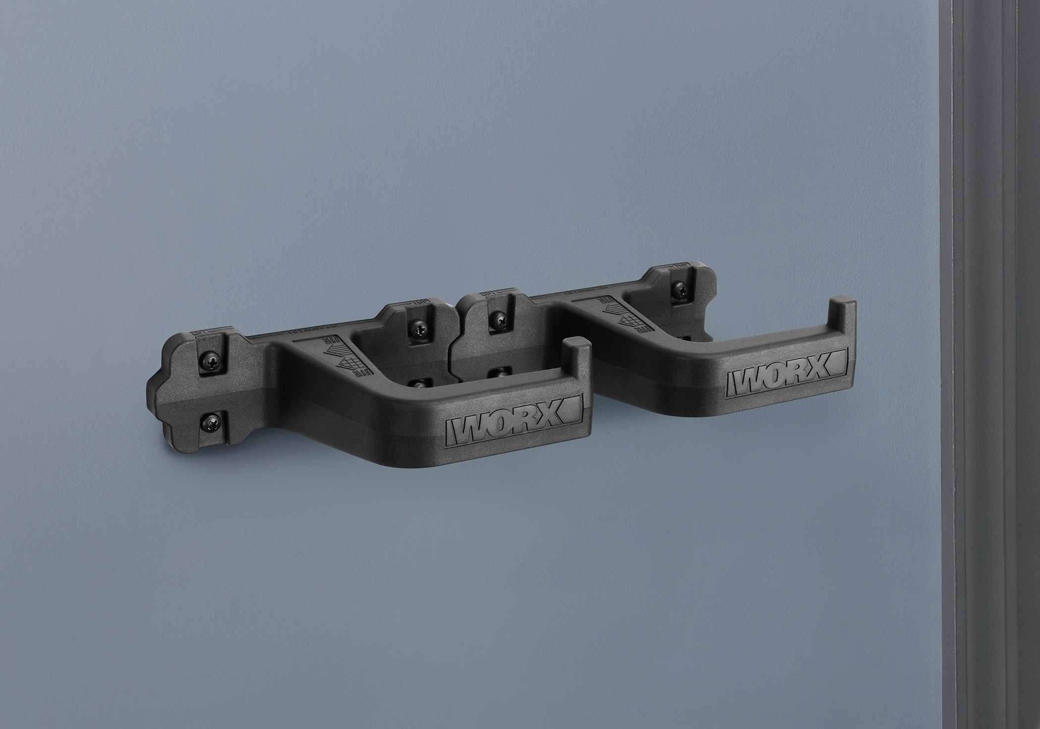 Soporte para herramientas de aluminio WORX, con tornillos para madera, 18 pulgadas. Montaje universal en la pared, (4) tornillos para madera, (2) soportes para herramientas WA0139
