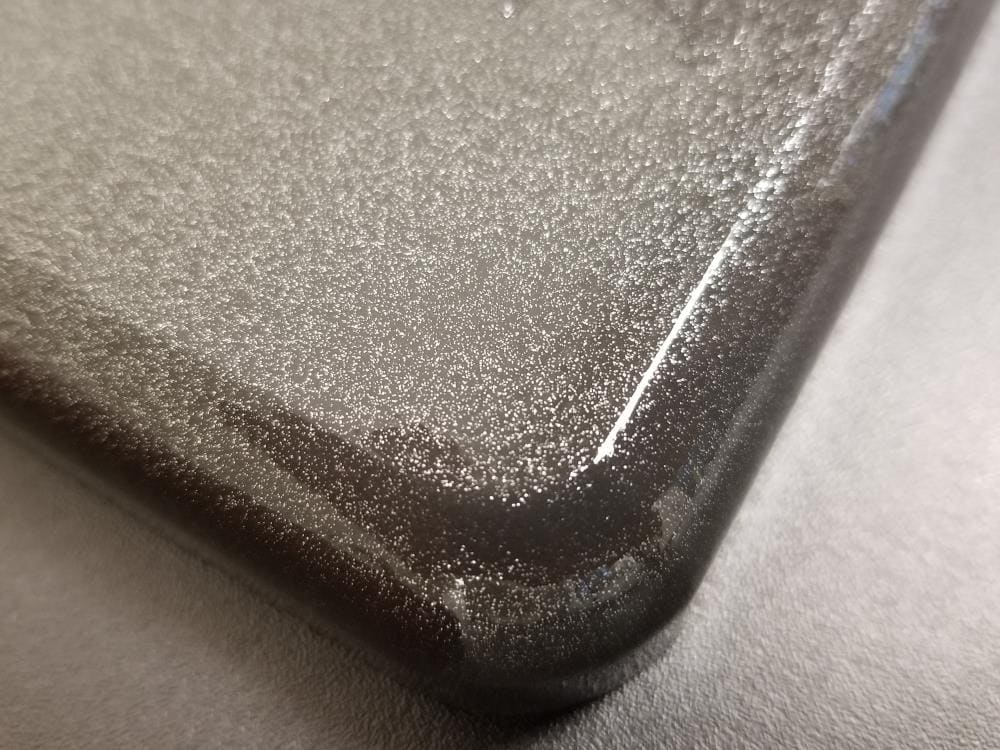 Sistema de almacenamiento para garaje Ulti-MATE 82.7 pulgadas de ancho x 80 pulgadas de alto x 21 pulgadas de profundidad con 5 gabinetes de madera compuesta, frente metálico de color gris grafito sobre caja gris - Modelo UG22050G