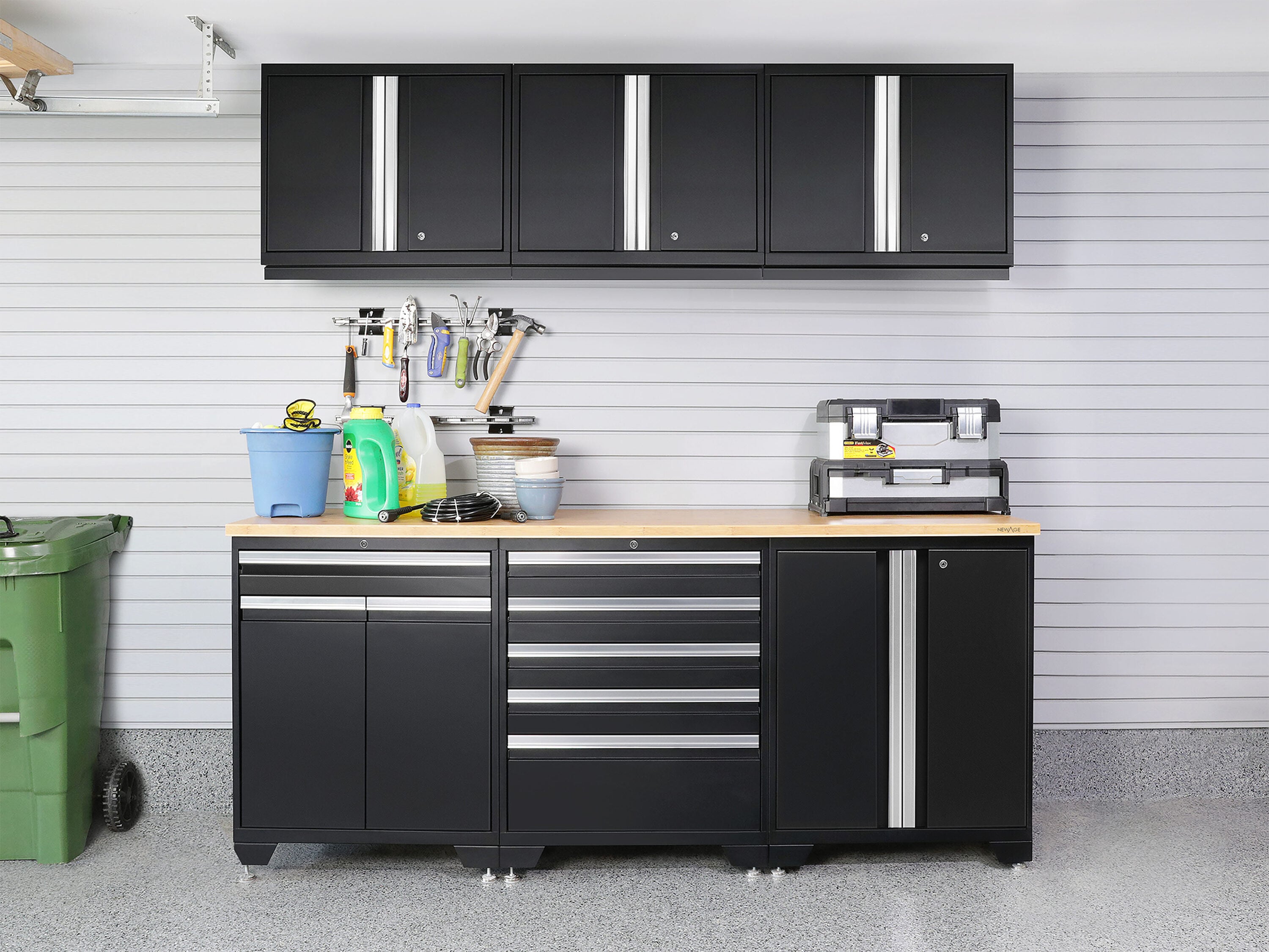 Nuevo sistema de almacenamiento para garaje de acero negro con 10 gabinetes de 184 pulgadas de ancho x 84.75 pulgadas de alto x 24 pulgadas de profundidadProductos NewAge 64291