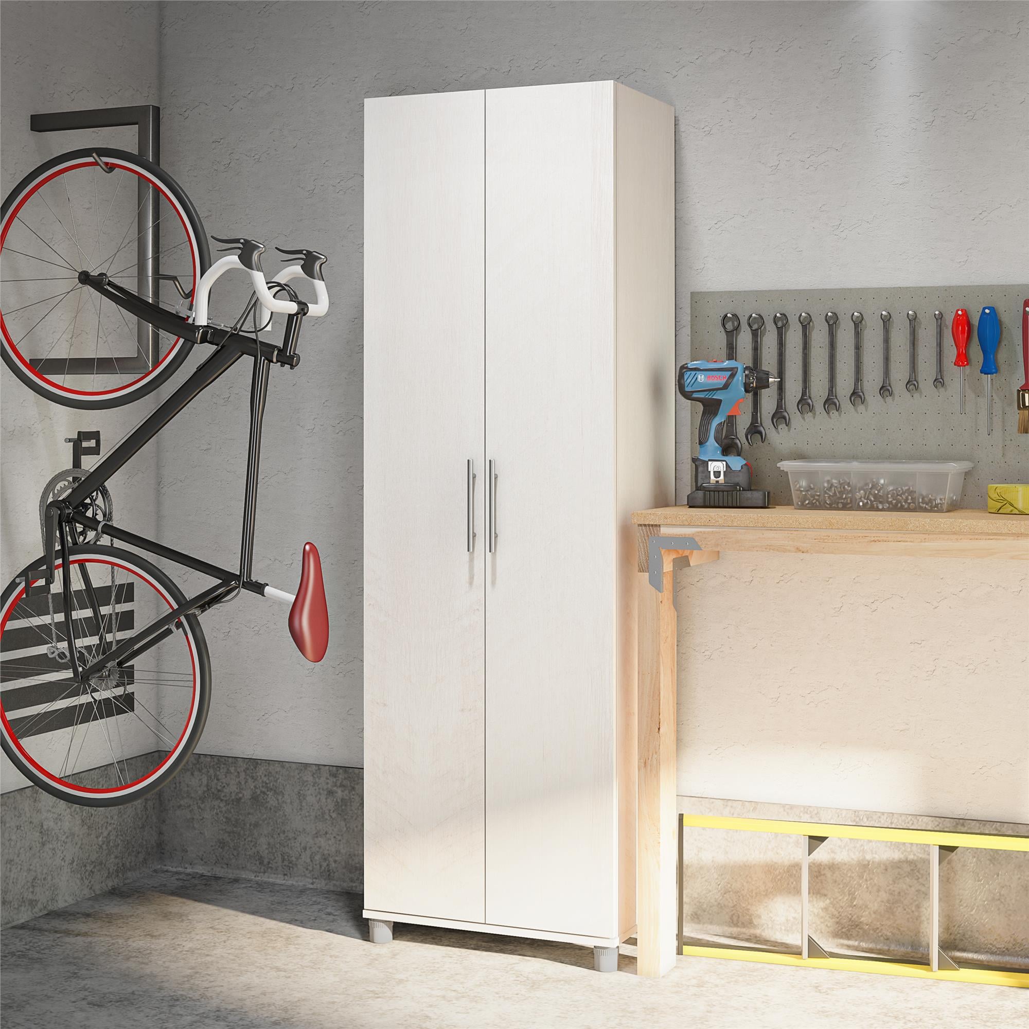Gabinete de almacenamiento de utilidad independiente de roble magnolio de material compuesto de madera Systembuild Evolution Camberly de 23.68 pulgadas de ancho x 74.32 pulgadas de alto 2579341COM