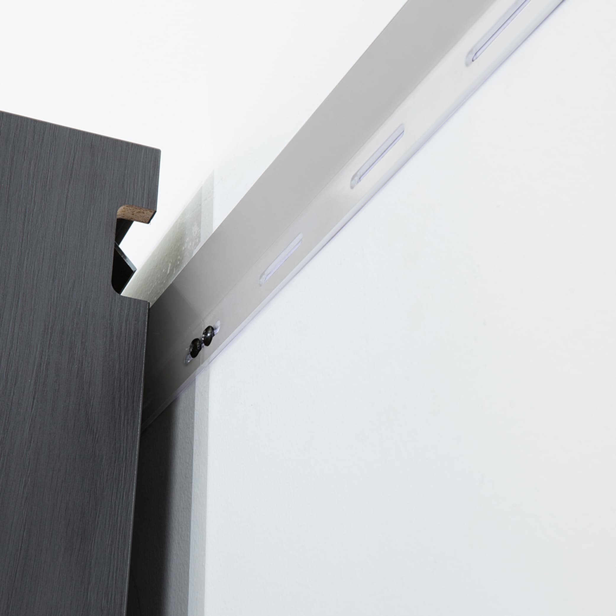 Gabinete para garaje montado en la pared Klair Living Nova de madera compuesta en gris NOVA-W3220