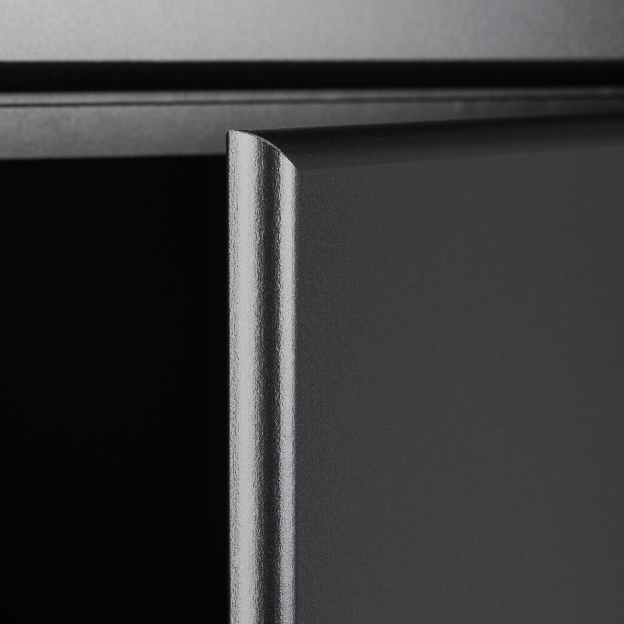 Gabinete de almacenamiento utilitario negro de madera compuesta independiente Prepac Elite de 96 pulgadas de ancho x 89 pulgadas de alto BRSX-1018-6M