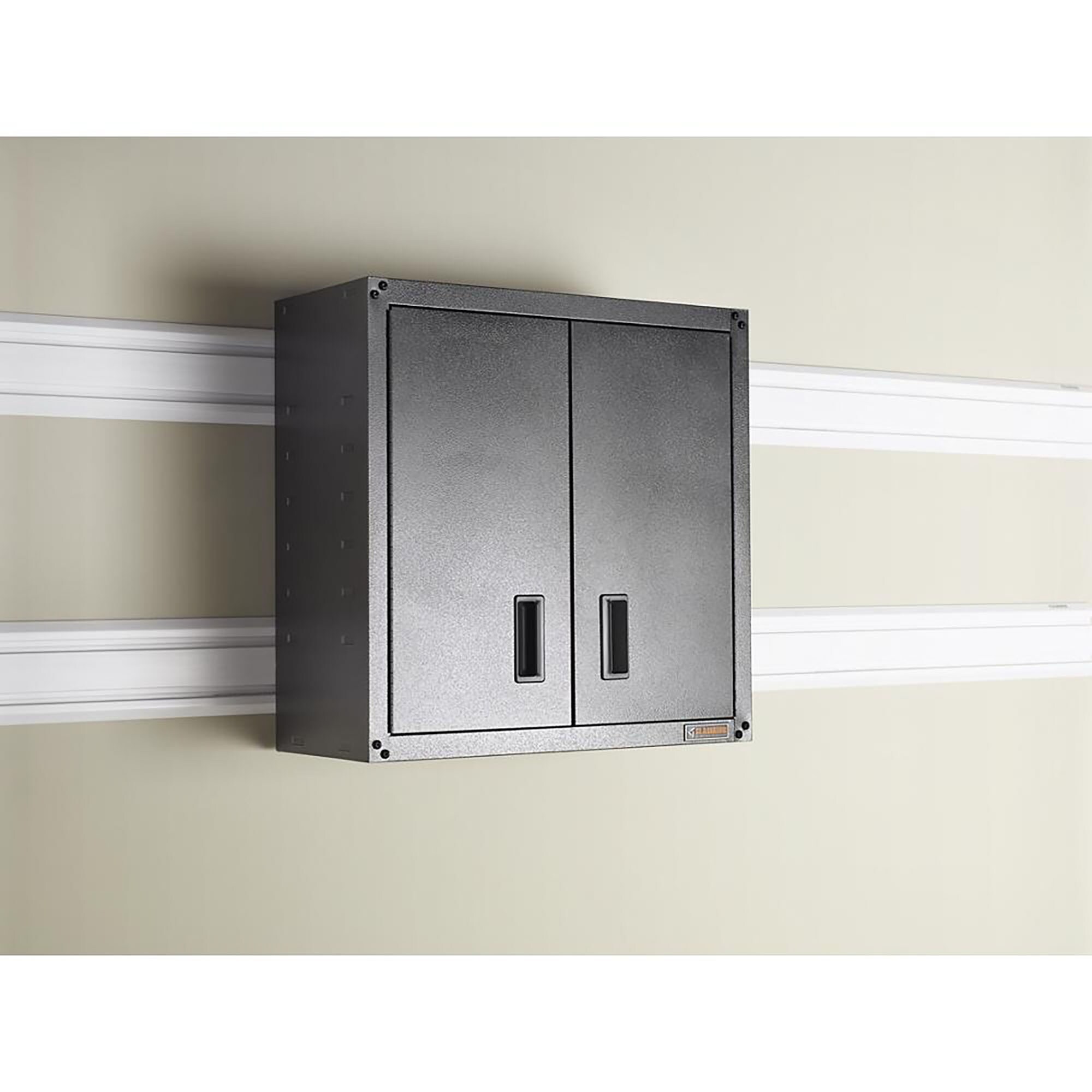 Gabinete de pared de acero gris para garaje Gladiator listo para ensamblar con puertas completas 28 pulgadas de ancho x 28 pulgadas de alto x 12 pulgadas de profundidad