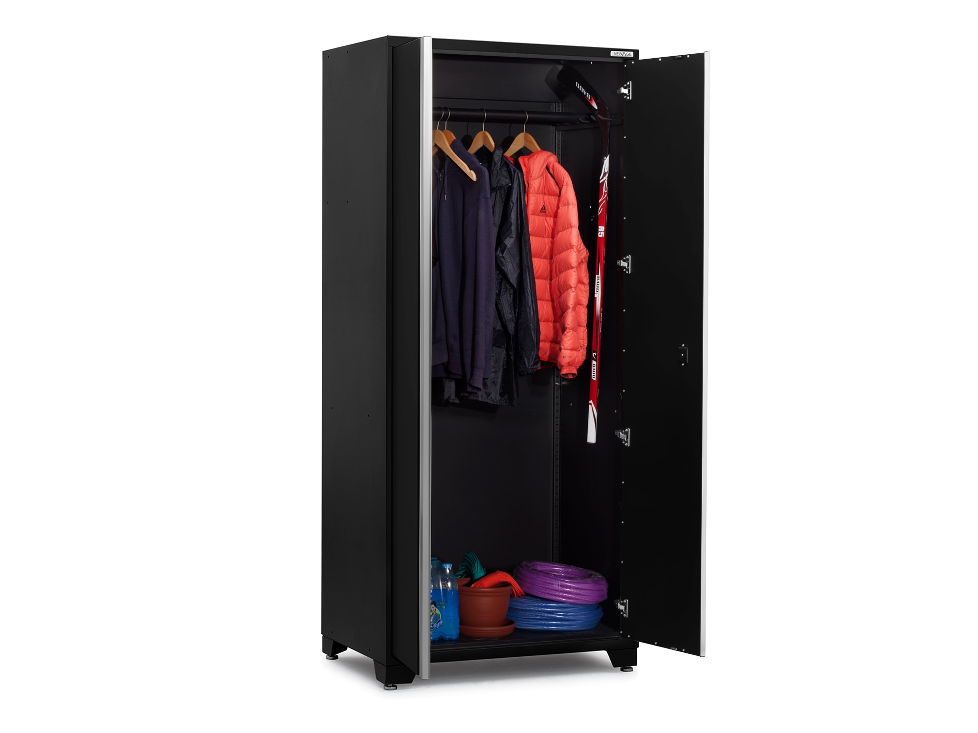 Sistema de almacenamiento para garaje en acero negro de 10 gabinetes NewAge Products de 220 pulgadas de ancho x 84.75 pulgadas de alto x 24 pulgadas de profundidad 64292