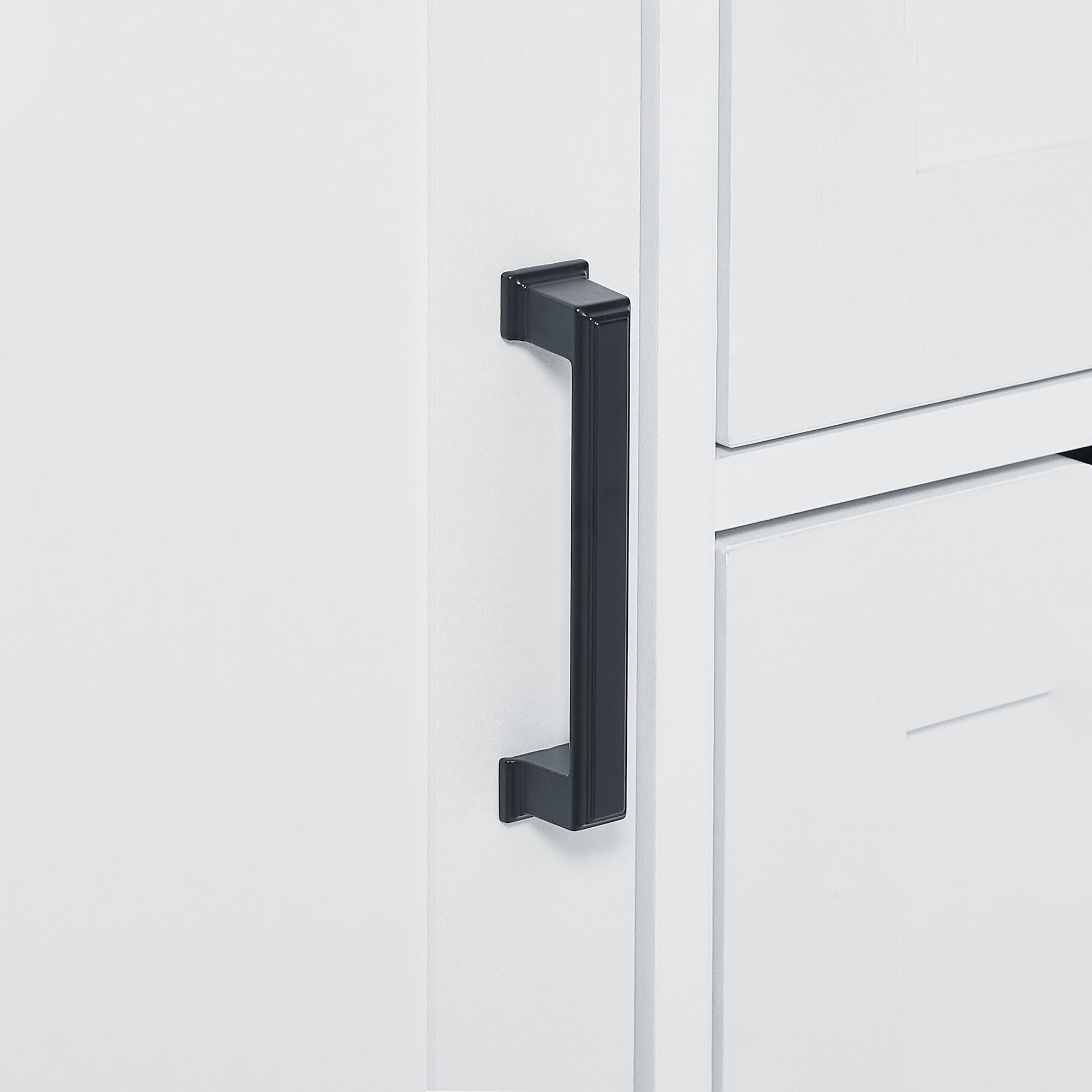 Gabinete de Almacenamiento Utilitario blanco de MDF Siavonce de 16 pulgadas de ancho x 62 pulgadas de alto, para montaje en pared o de pie.