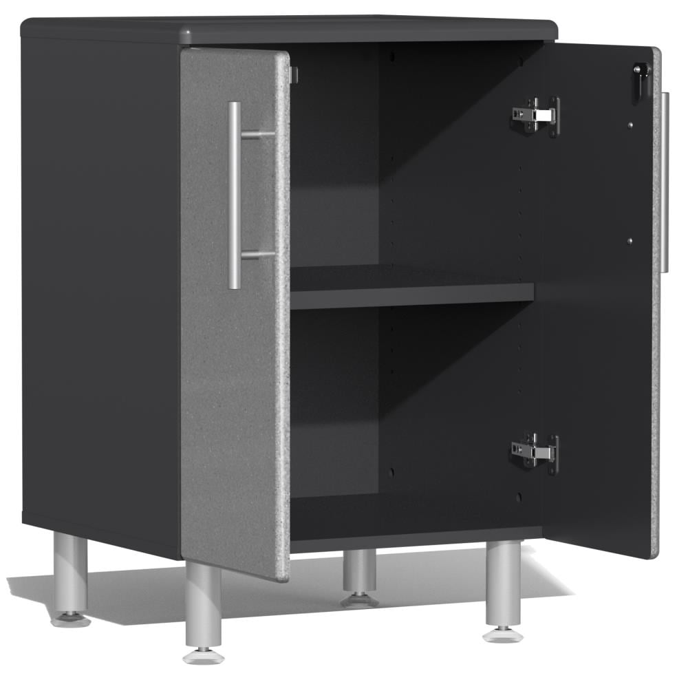 Sistema de almacenamiento para garaje Ulti-MATE 82.7 pulgadas de ancho x 80 pulgadas de alto x 21 pulgadas de profundidad con 5 gabinetes de madera compuesta, frentes metálicos plateados sobre cajas grises. UG22050S