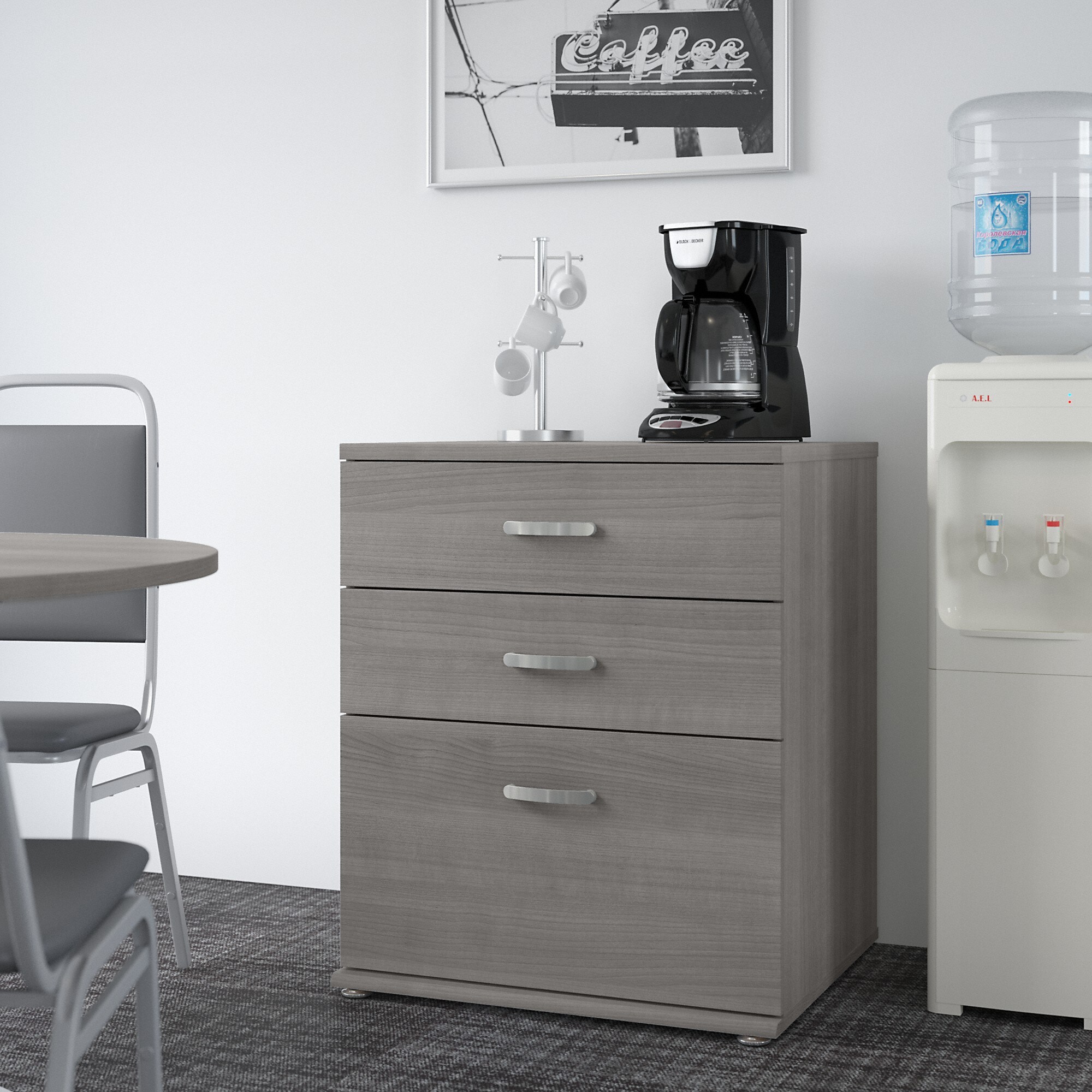 Mueble de almacenamiento universal Bush Business Furniture 28.3464 pulgadas de ancho x 33.9763 pulgadas de alto en gris platino de madera compuesta Gabinete de almacenamiento de utilidad independiente UNS328PG