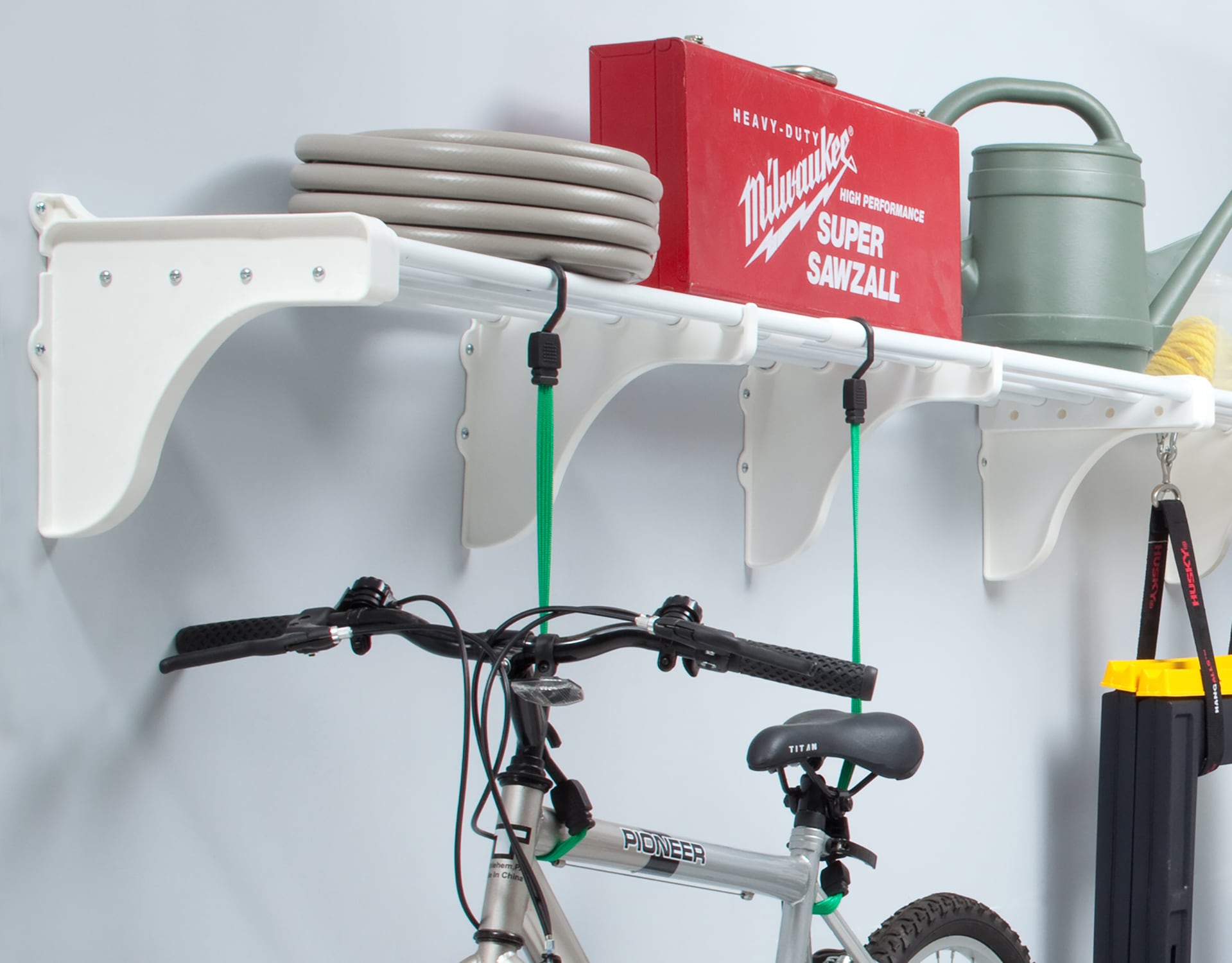 Sistema de almacenamiento blanco para garaje de acero EZ Shelf 120 pulgadas de ancho x 12 pulgadas de profundidad EZS-G-SW120