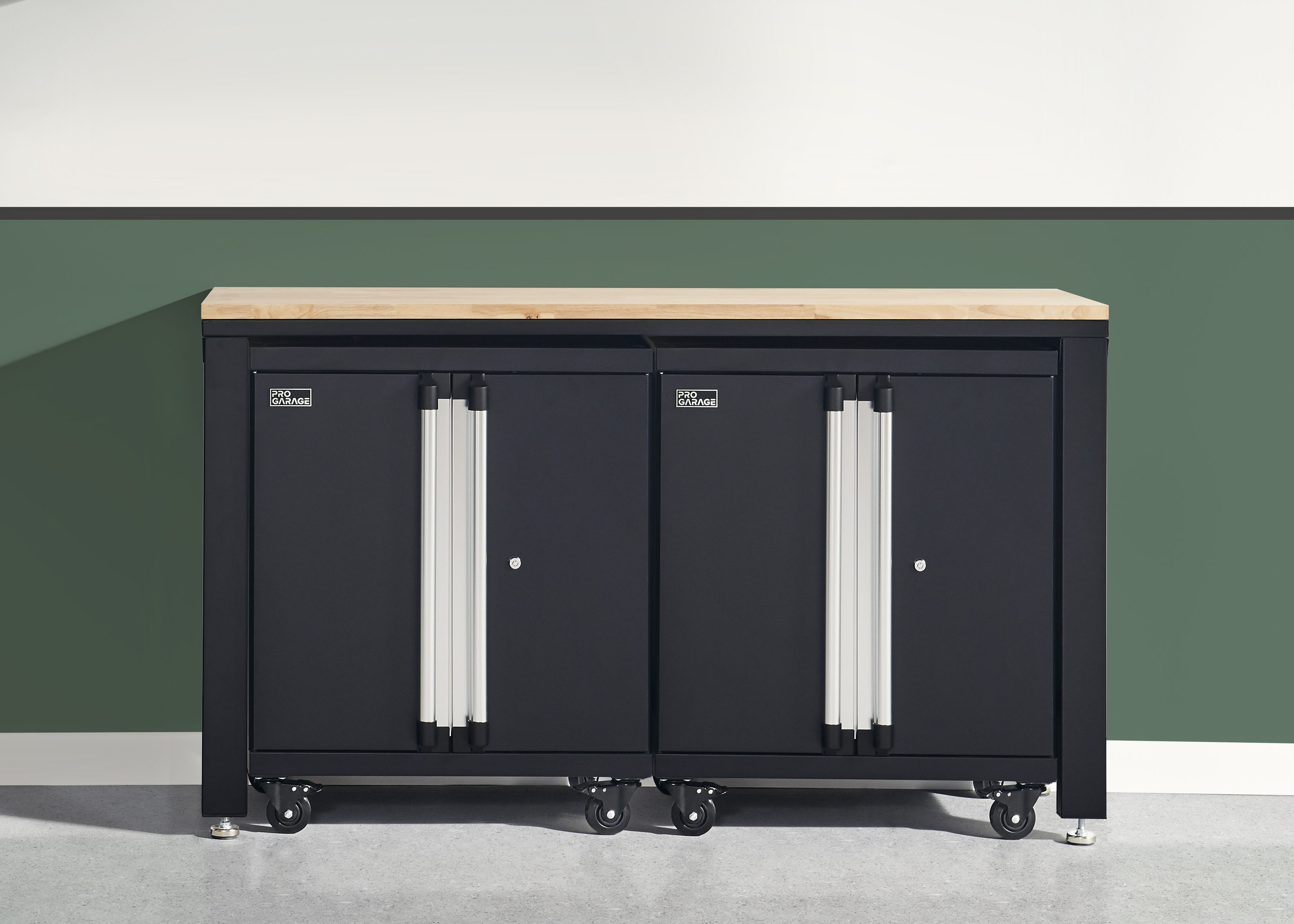Sistema de almacenamiento para garaje de acero mate negro de 2 gabinetes ClosetMaid de 60.6 pulgadas de ancho x 35.2 pulgadas de alto x 18 pulgadas de profundidad 1085840