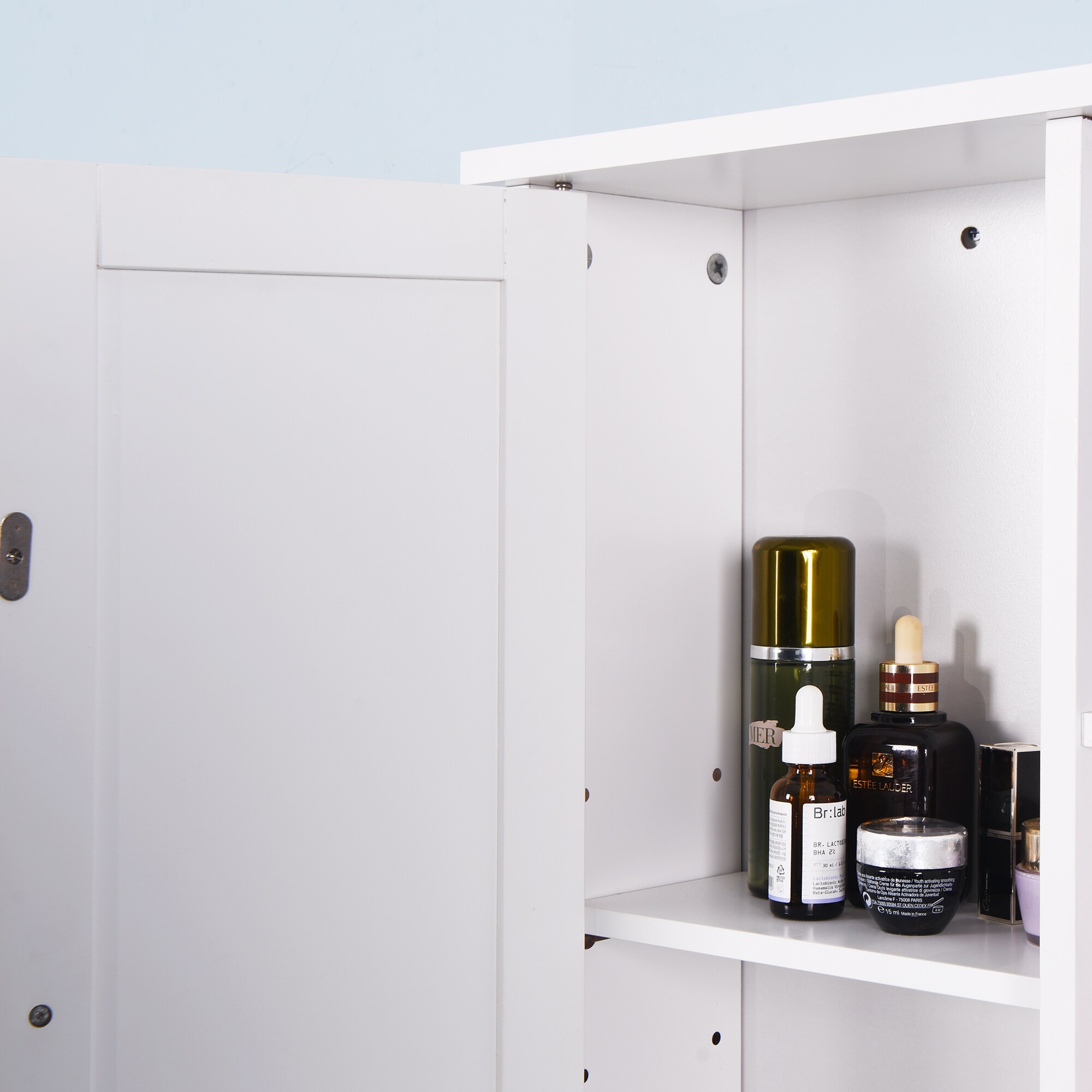 Gabinete de almacenamiento de utilidad para montar en la pared de MDF blanco ZAKLOOP de 7.1 pulgadas de ancho x 28 pulgadas de alto WU011119815