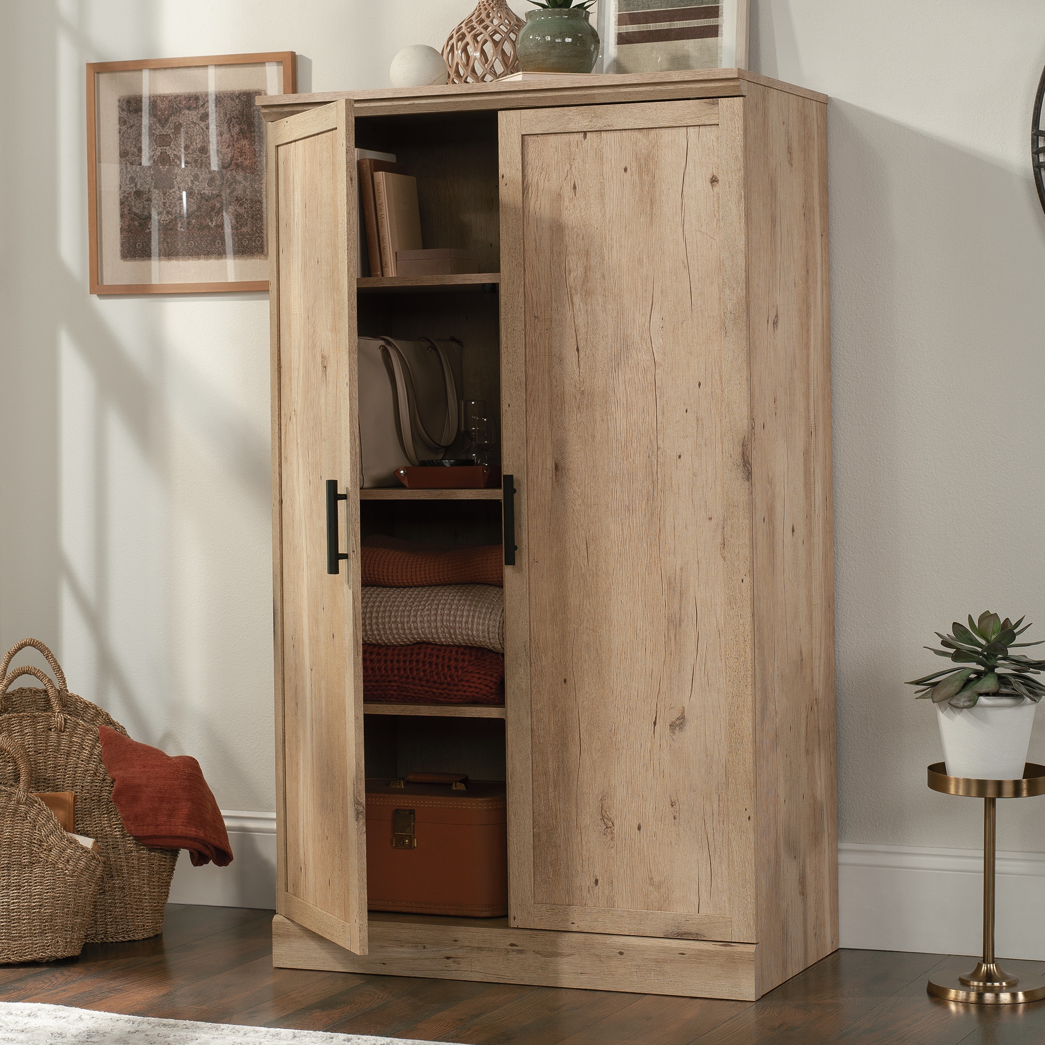 Gabinete de almacenamiento utilitario independiente de 34.882 pulgadas de ancho x 59.764 pulgadas de alto de Particleboard Prime Oak de Sauder 433964