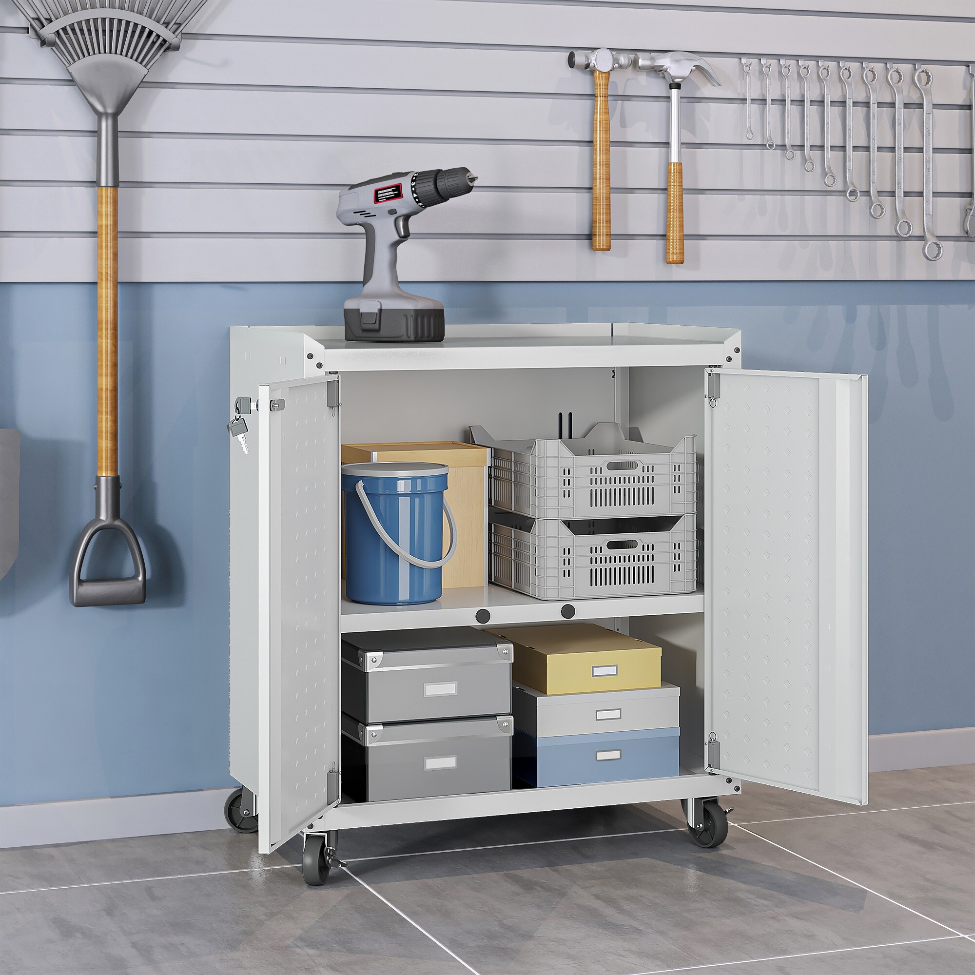 Gabinete de garaje independiente de aluminio blanco Fortress de 30.3 pulgadas de ancho x 31.5 pulgadas de alto x 18.2 pulgadas de profundidad de Manhattan Comfort