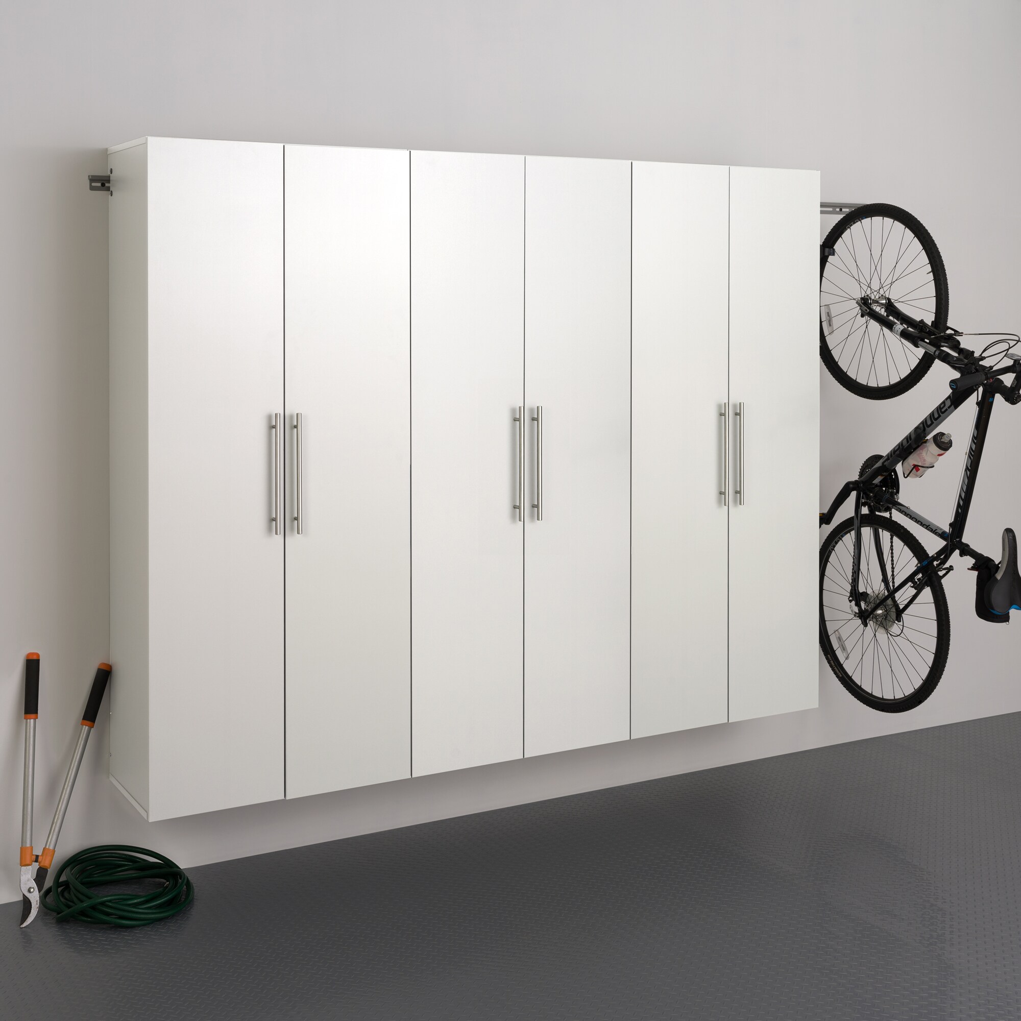 Gabinete de garaje de madera compuesta montado en la pared de 30 pulgadas de ancho x 72 pulgadas de alto x 16 pulgadas de profundidad en color blanco Prepac HangUps WSCW-0707-2K