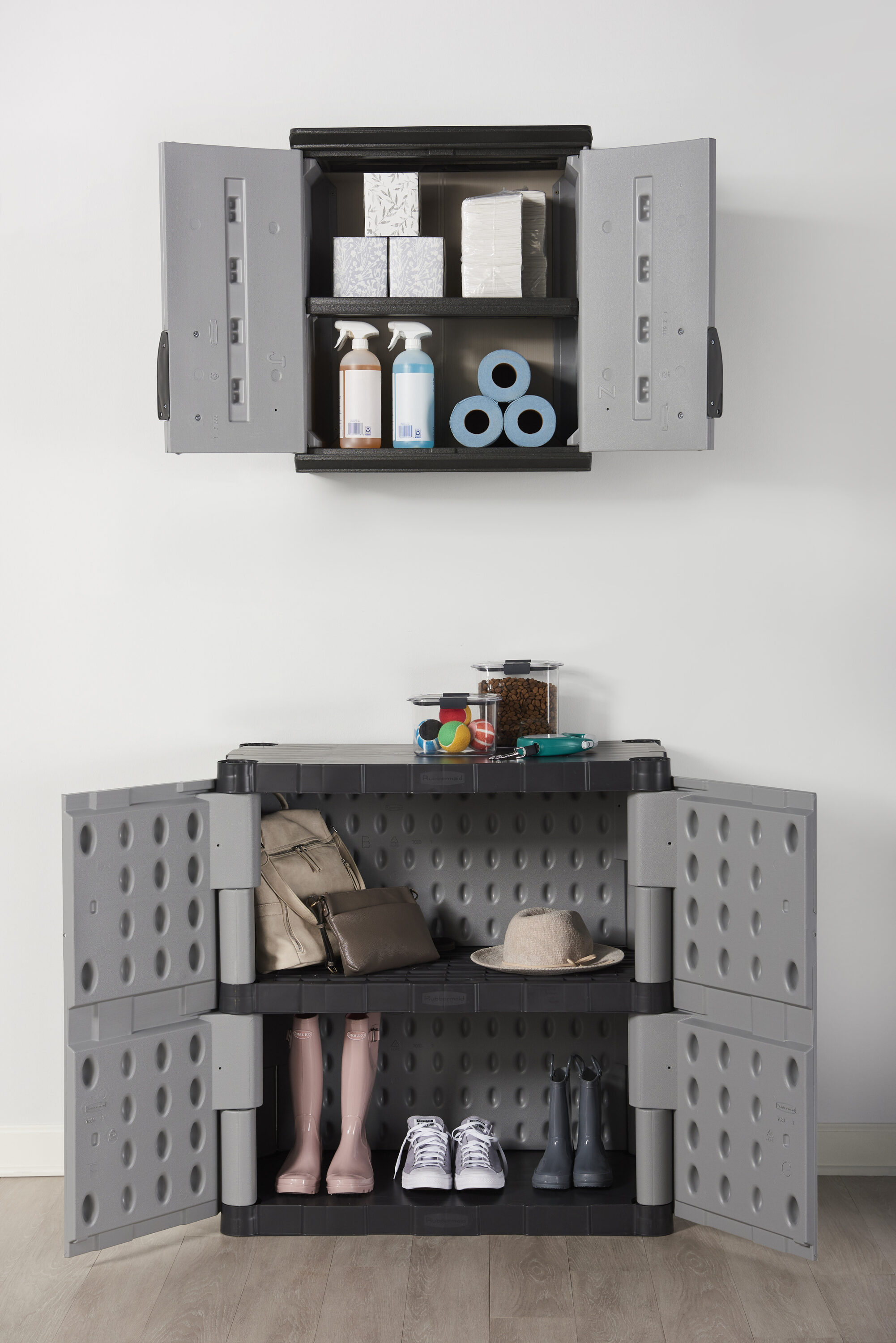 Gabinete de Plástico Independiente para Garaje en Gris de 36 pulgadas de ancho x 37 pulgadas de alto x 18 pulgadas de fondo Rubbermaid FG708500MICHR