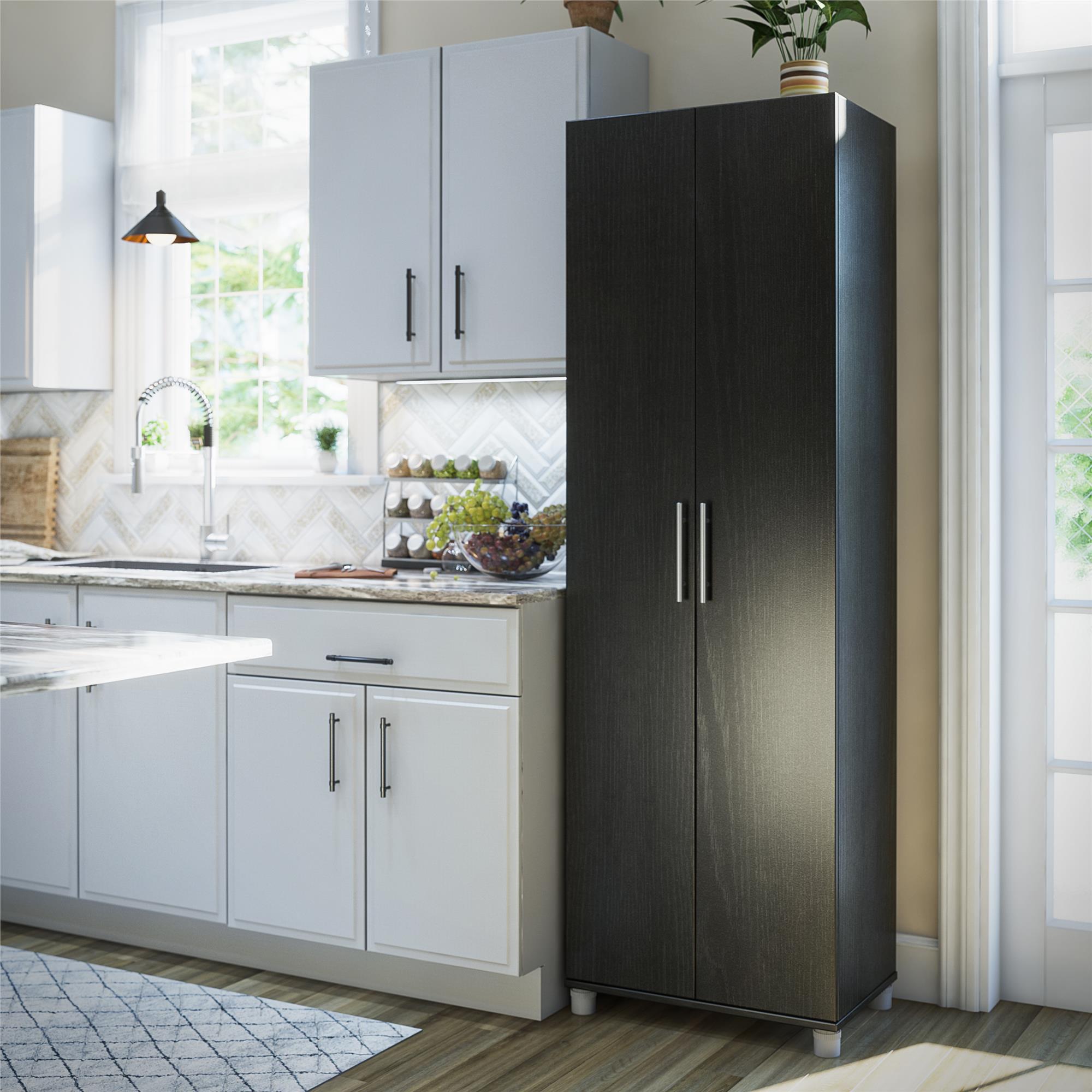 Gabinete de almacenamiento de utilidad independiente de madera compuesta de Roble Negro/Roble Nocturno Ameriwood Home Camberly 23.7 pulgadas de ancho x 74.3 pulgadas de alto 2579335COM