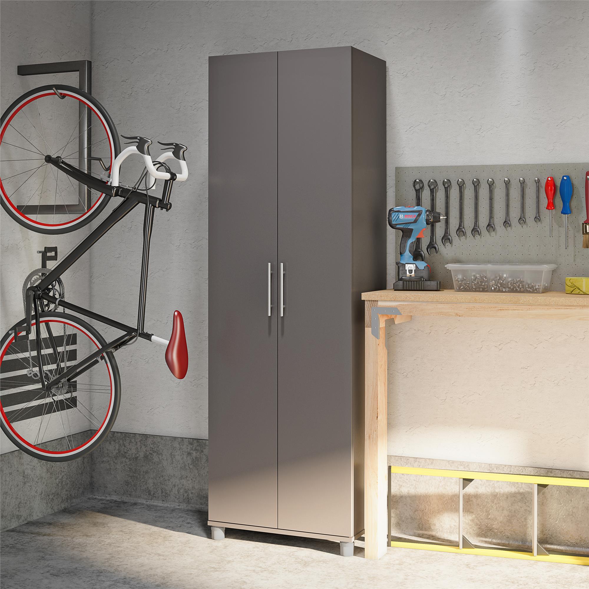 Gabinete de almacenamiento de utilidad independiente de compuesto de madera color gris grafito/gris grafito Ameriwood Home Camberly 23.7 pulgadas de ancho x 74.29 pulgadas de alto 2579408COM