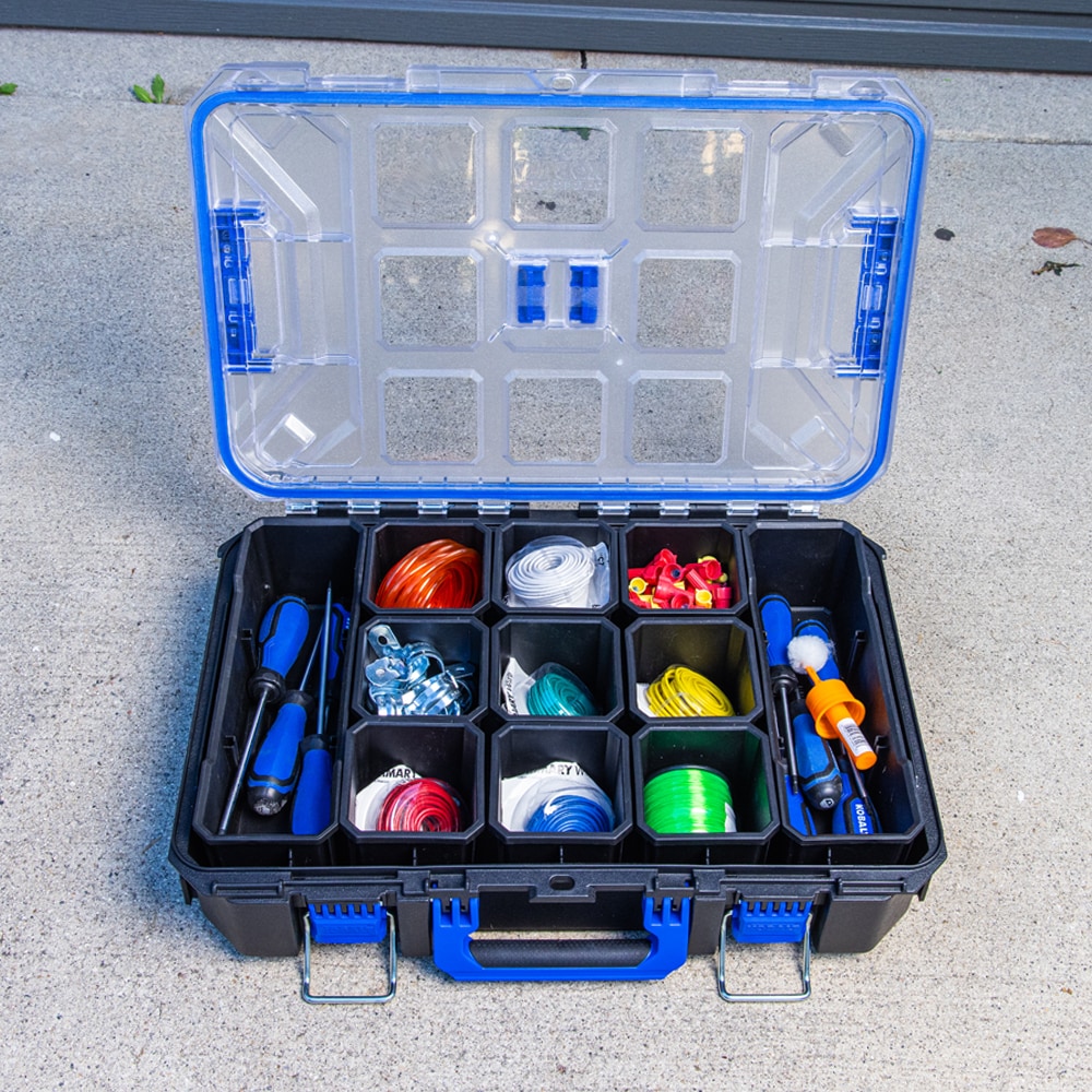 Caja de herramientas de plástico negro Kobalt CASESTACK de 14 pulgadas de ancho x 21 pulgadas de alto x 5.1 pulgadas de profundidad KCSA-FORG1-03
