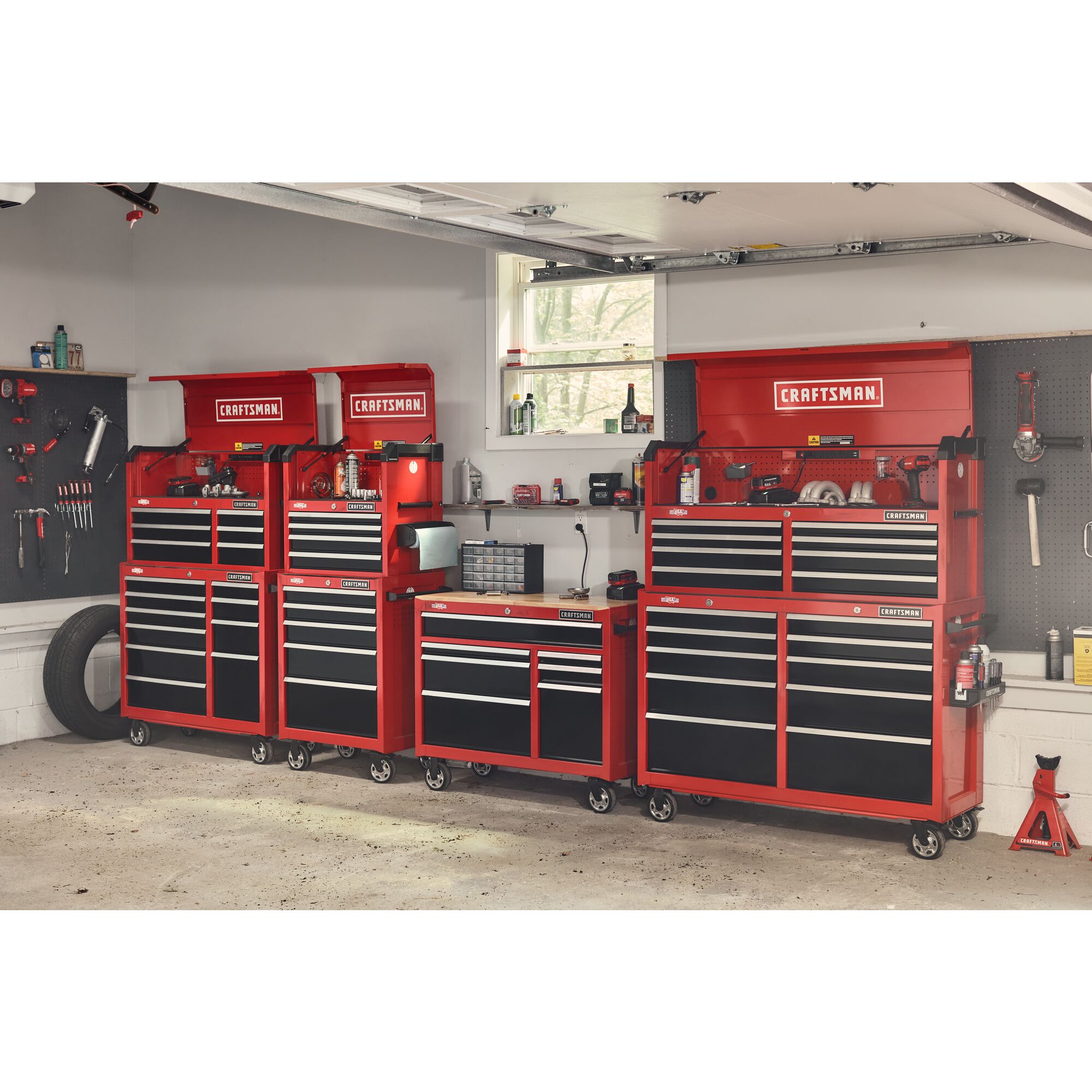 Gabinete de herramientas de acero de 8 cajones Craftsman Serie 2000, 51.5 pulgadas de ancho, 24.7 pulgadas de alto y 16 pulgadas de profundidad (rojo y negro) CMST98272RB