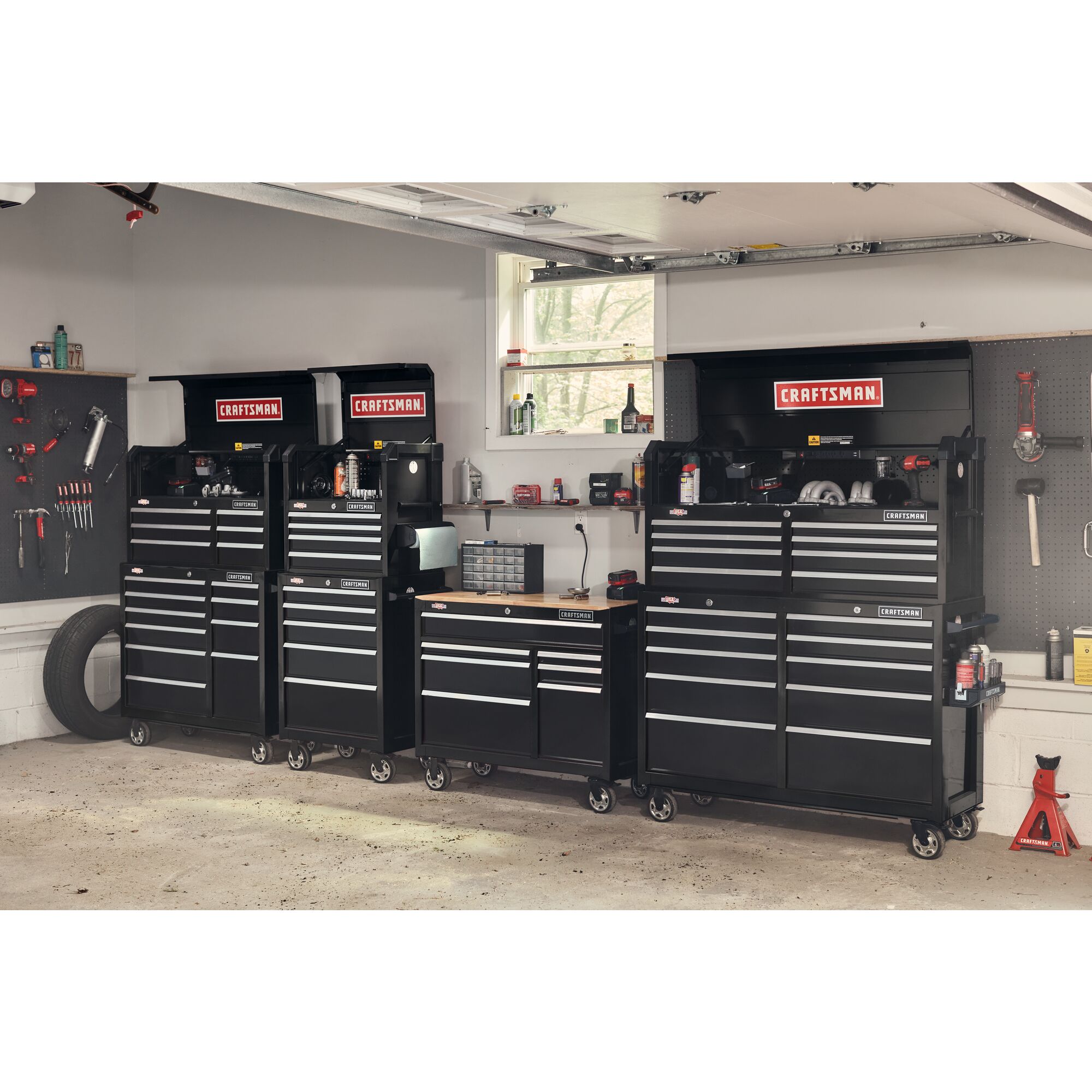 Gabinete de herramientas de acero Craftsman Serie 2000 de 26 pulgadas de ancho x 24.7 pulgadas de altura x 16 pulgadas de profundidad con 4 cajones (negro) CMST98267BK