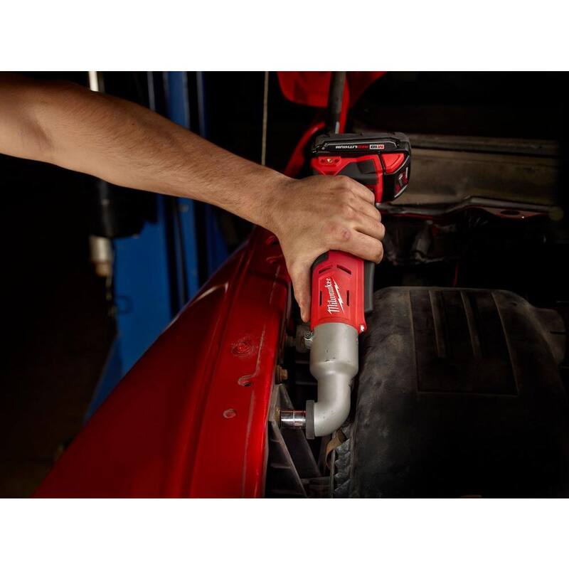Milwaukee M18 18V Lithium-Ion Inalámbrico de 1/4 de pulgada con Ángulo Recto de Impacto de Dos Velocidades (Sólo la Herramienta) - 2667-20