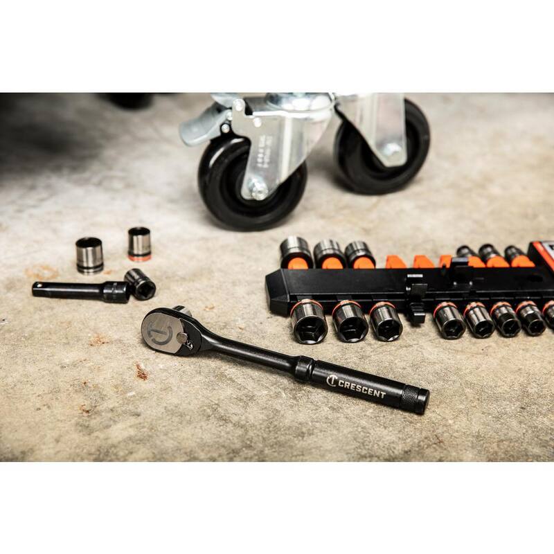 Juego de matraca y dados estándar SAE/Métrica de 3/8 pulgadas de 6 puntos Crescent X10 (20 piezas) - CSWS38B