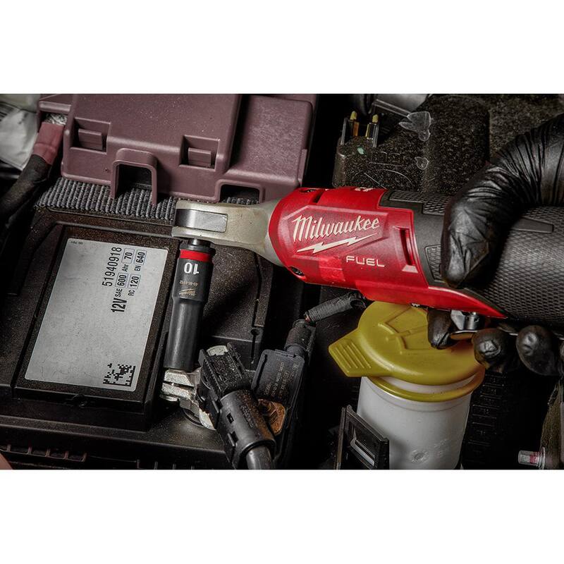 Juego de dados de impacto Milwaukee SHOCKWAVE de 3/8 de pulgada con medidas en sistema inglés y métrico de 6 puntos (43 piezas) - 49-66-7009
