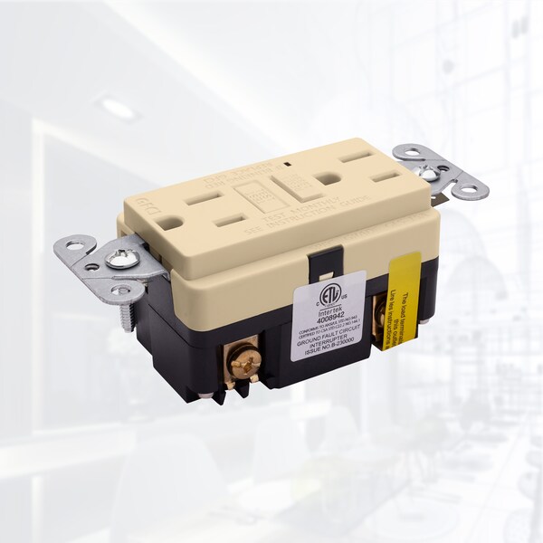 Salida receptáculo GFCI de autoevaluación de 15A, marfil, paquete de 3 - GLS-15A-IV-03
