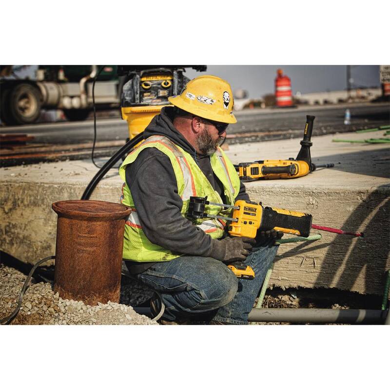 DEWALT FLEXVOLT 60V MAX Martillo Rotativo Combinado Inalámbrico sin Escobillas de 1-9/16 pulgadas SDS MAX y (3) Baterías FLEXVOLT 9.0Ah - DCH481X2W609
