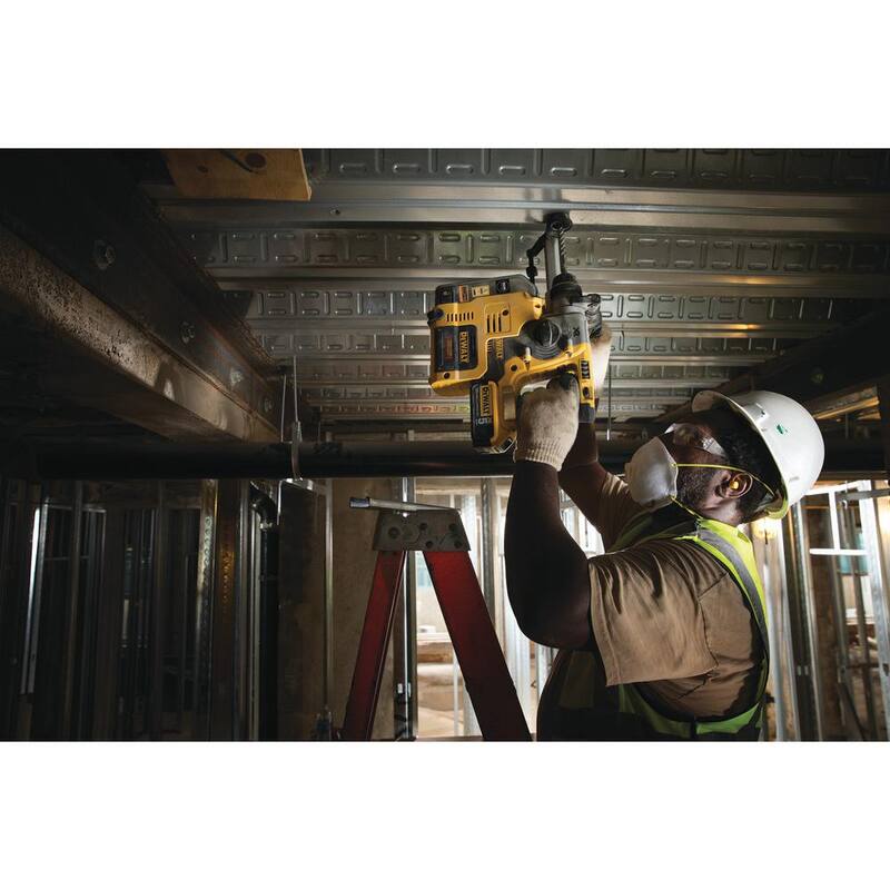 DEWALT 20V MAX XR Martillo Rotativo SDS Plus con Extractor Incorporado y (2) Baterías de 20V 5.0Ah - DCH273P2DHO