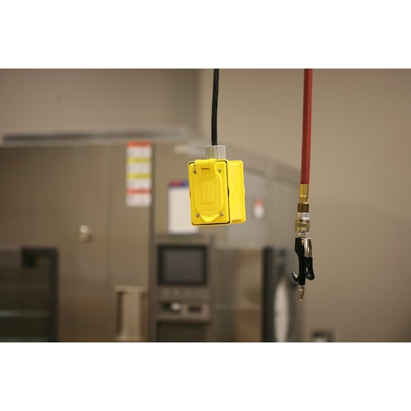 Placa de cubierta dúplex Hubbell Wiring Device-Kellems, Número de grupos: 1 Termoplástico, Amarillo - HBLP8FSY