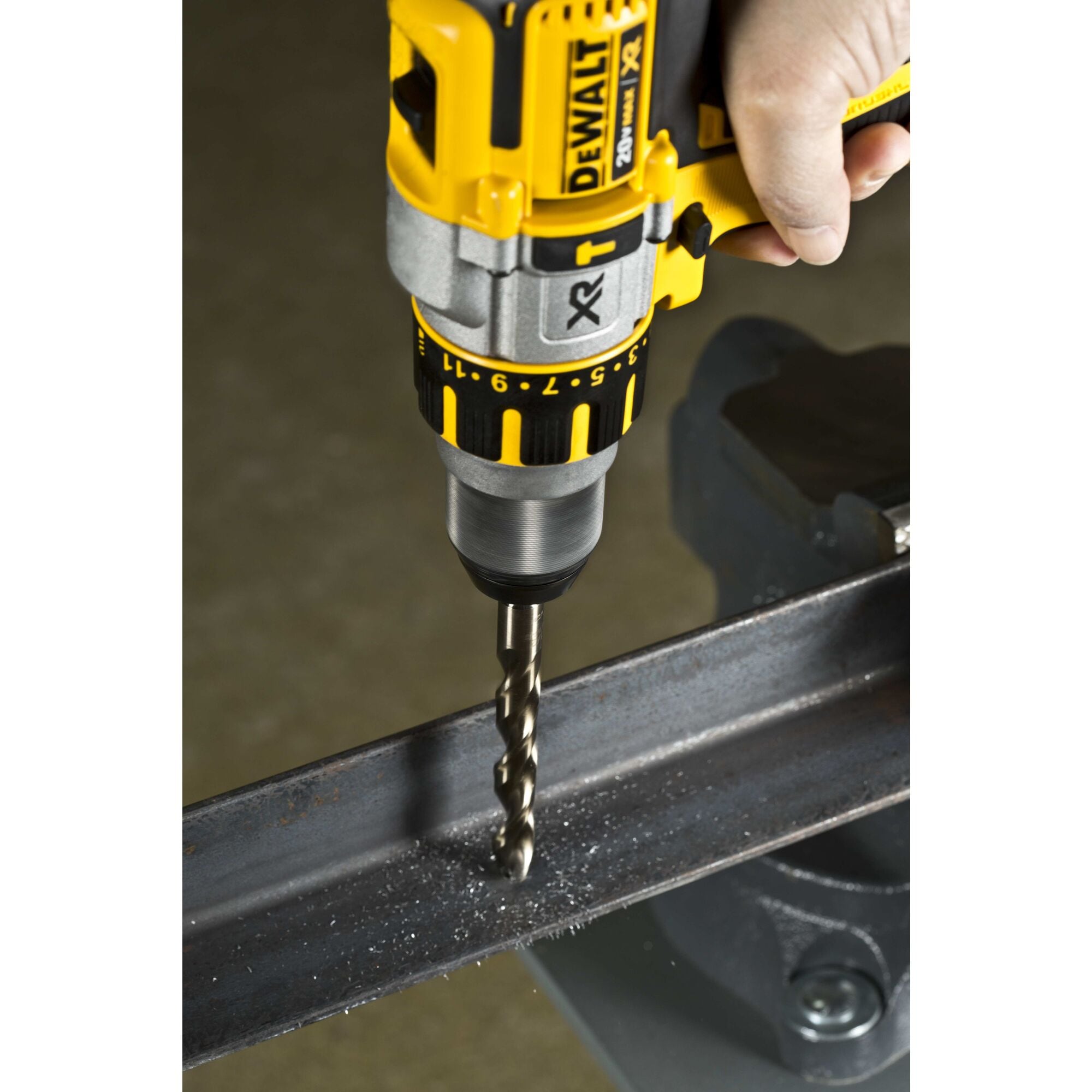 Broca helicoidal de longitud para operarios de acero de aleación de cobalto DEWALT DEWALT de 7/16 pulgadas x 5-5/8 pulgadas - DWA1228
