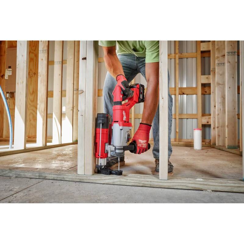 Rotomartillo SDS-Plus Milwaukee M18 18V de Iones de Litio sin escobillas de 1 pulgada inalámbrico con batería de alto rendimiento de 6.0Ah y 2 baterías de 5.0Ah - 2613-20-48-11-1856
