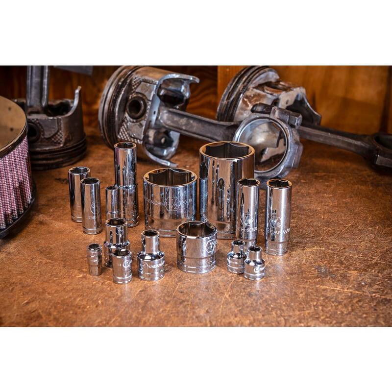 Set de dados maestros GEARWRENCH de 1/4 pulgadas, 3/8 pulgadas y 1/2 pulgadas de 6 puntos SAE/Métrico (163 piezas) - 89073
