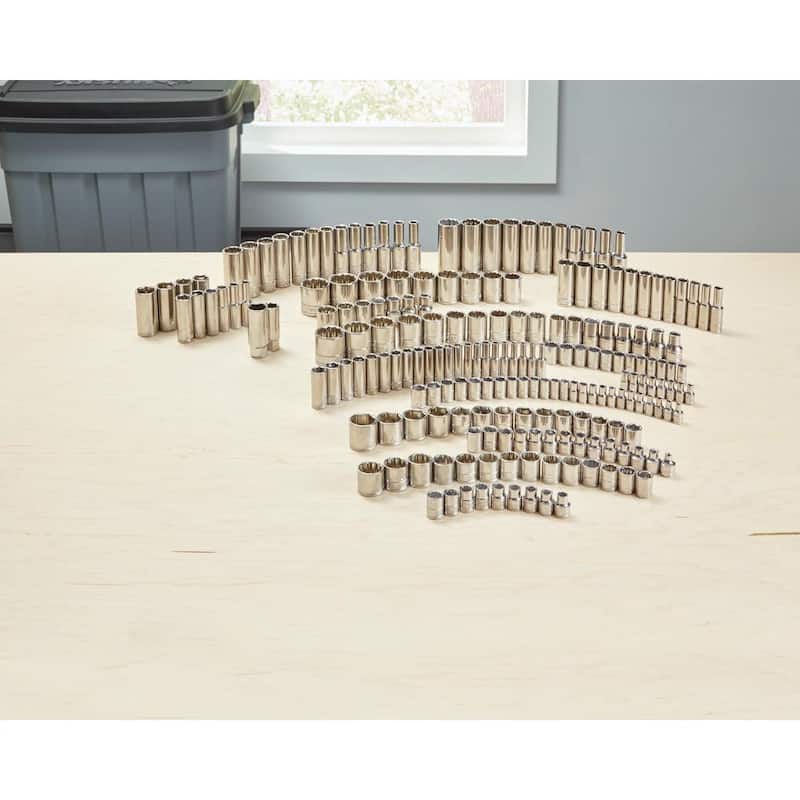 Juego de Llaves de Vaso Husky de 1/4 in., 3/8 in. y 1/2 in. Drive de Cromo e Impacto con Bandejas de Almacenamiento de EVA (250 Piezas) - H250CISSEVACB